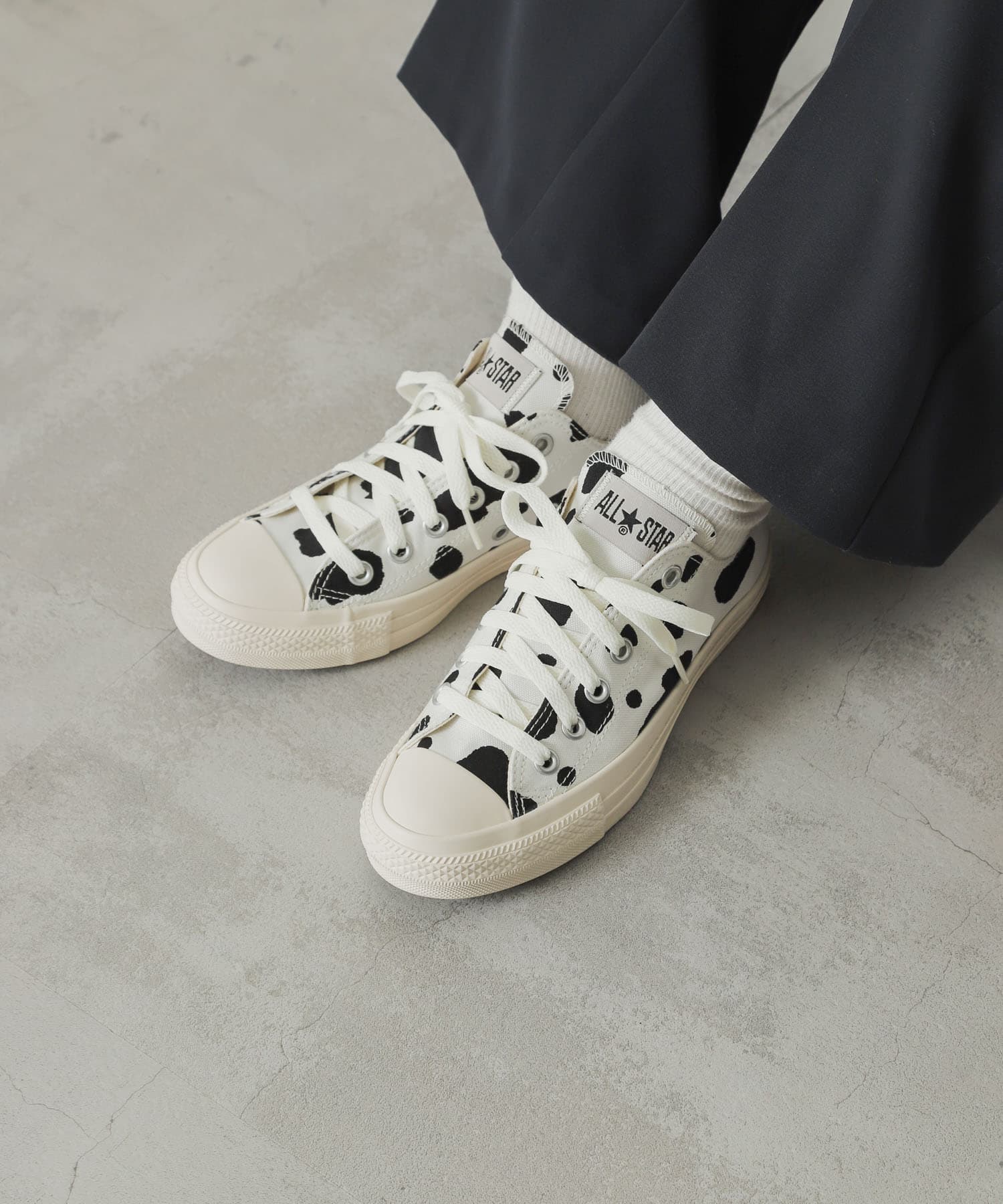 CONVERSE　COWSPOT OX WHITE 22.5