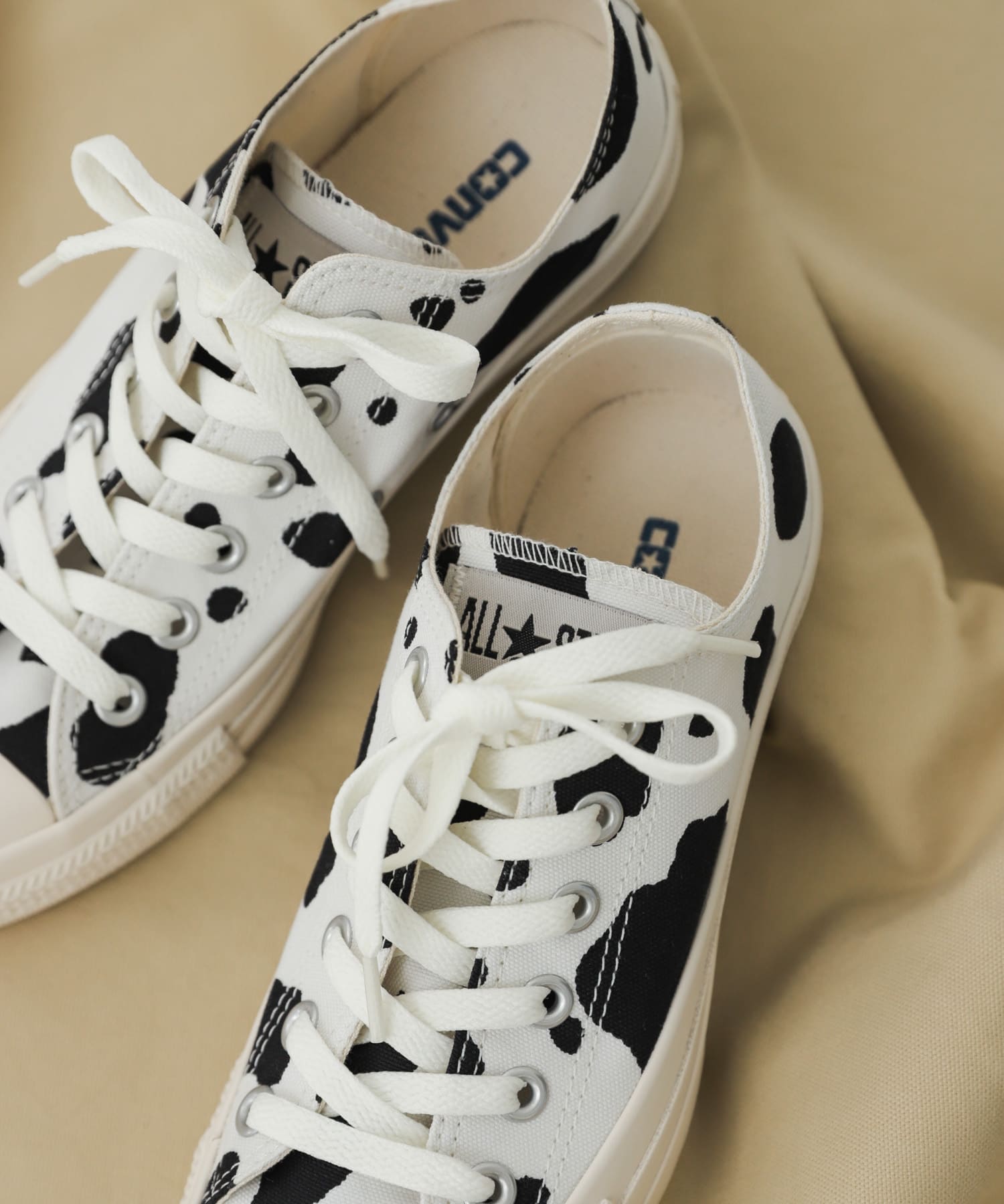 CONVERSE　COWSPOT OX WHITE 23.5