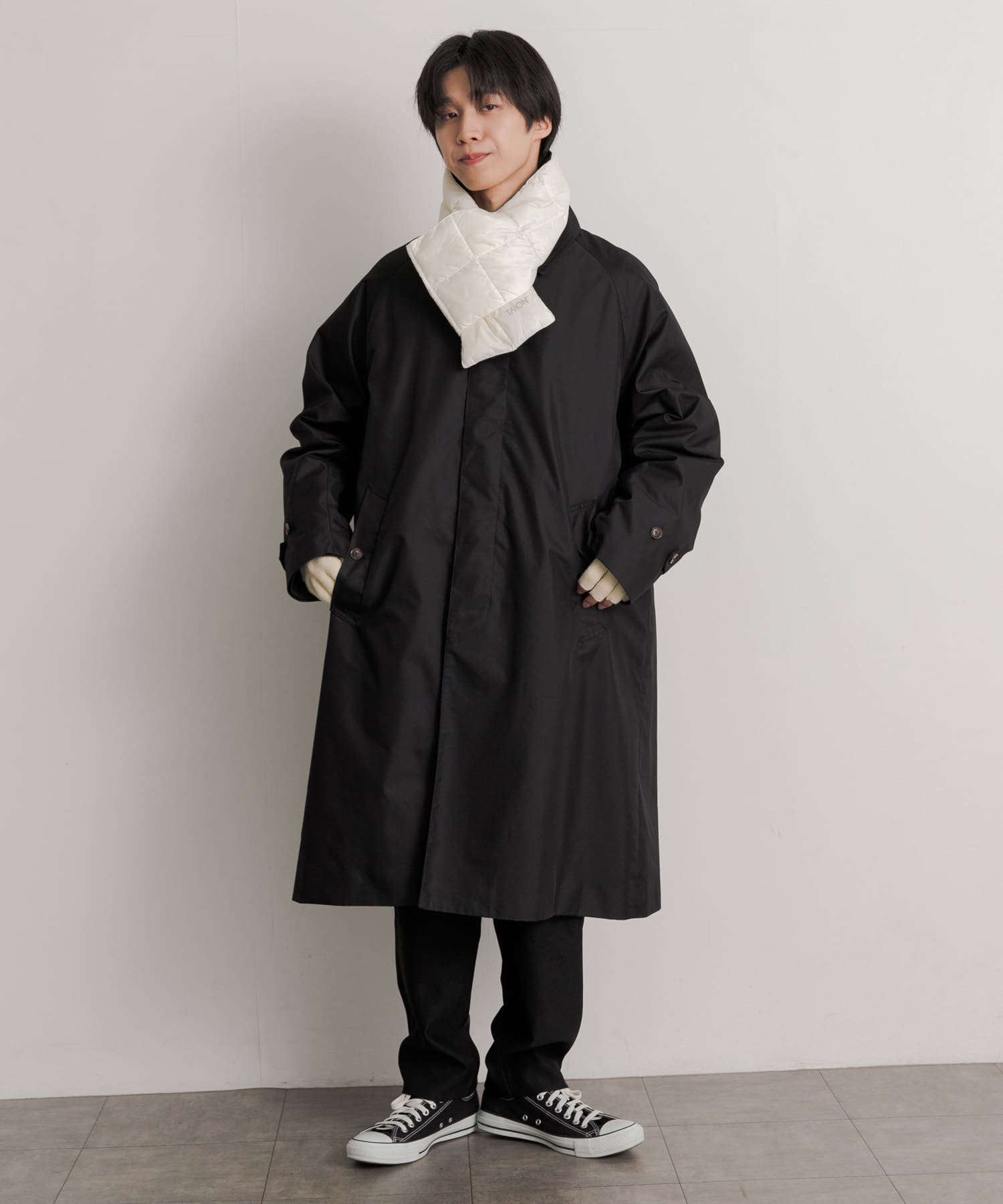 TAION　BASIC DOWN SCARF OFF WHITE one