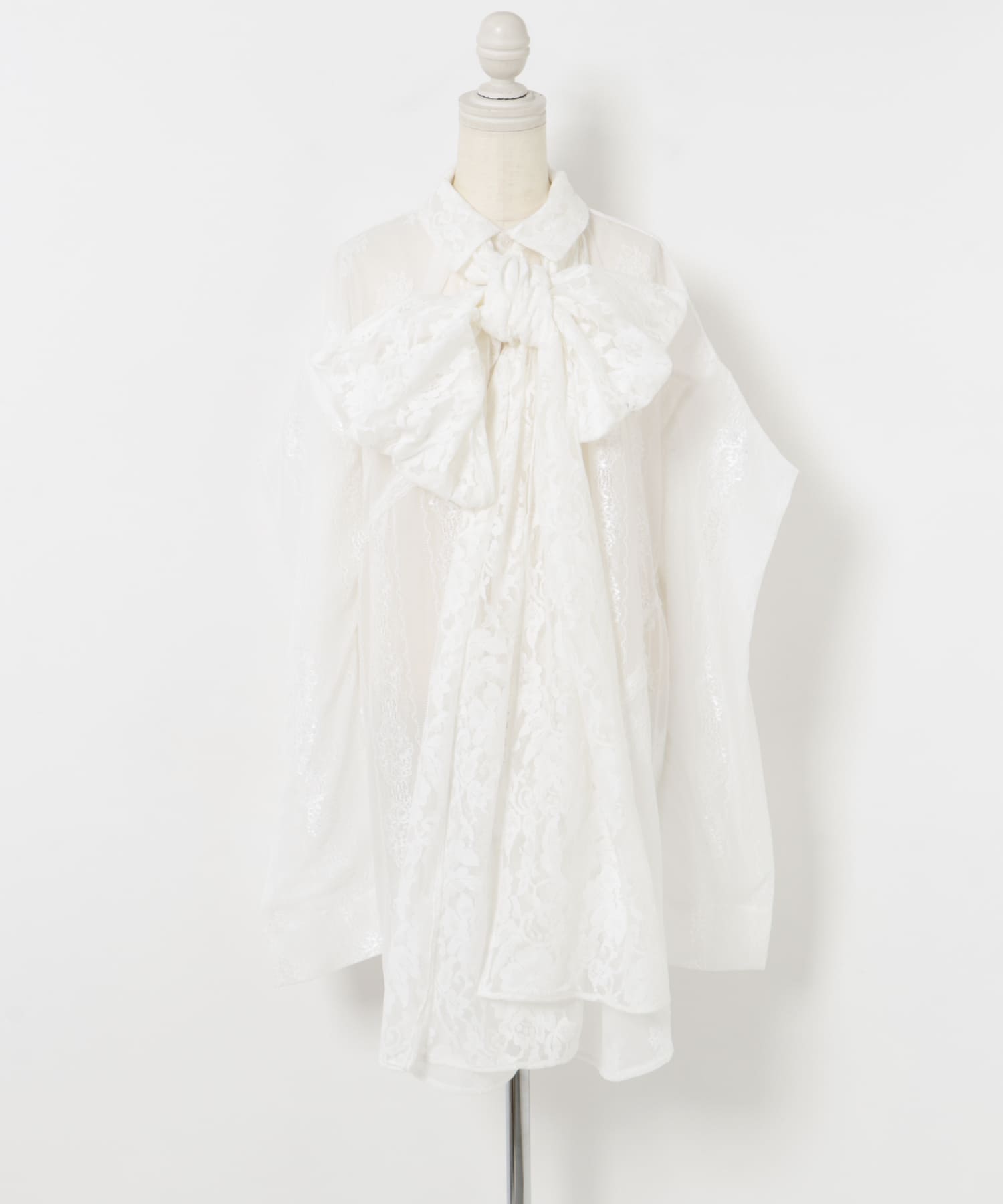 neith.tokyo　Too Big Ribbon Lace Shirt