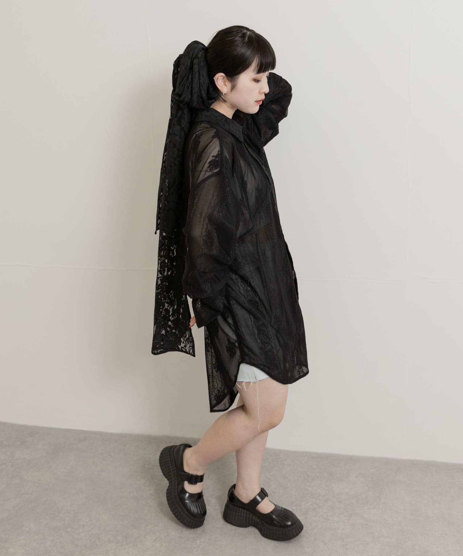 neith.tokyo Too Big Ribbon Lace Shirt(FREE WHITE): トップス｜URBAN