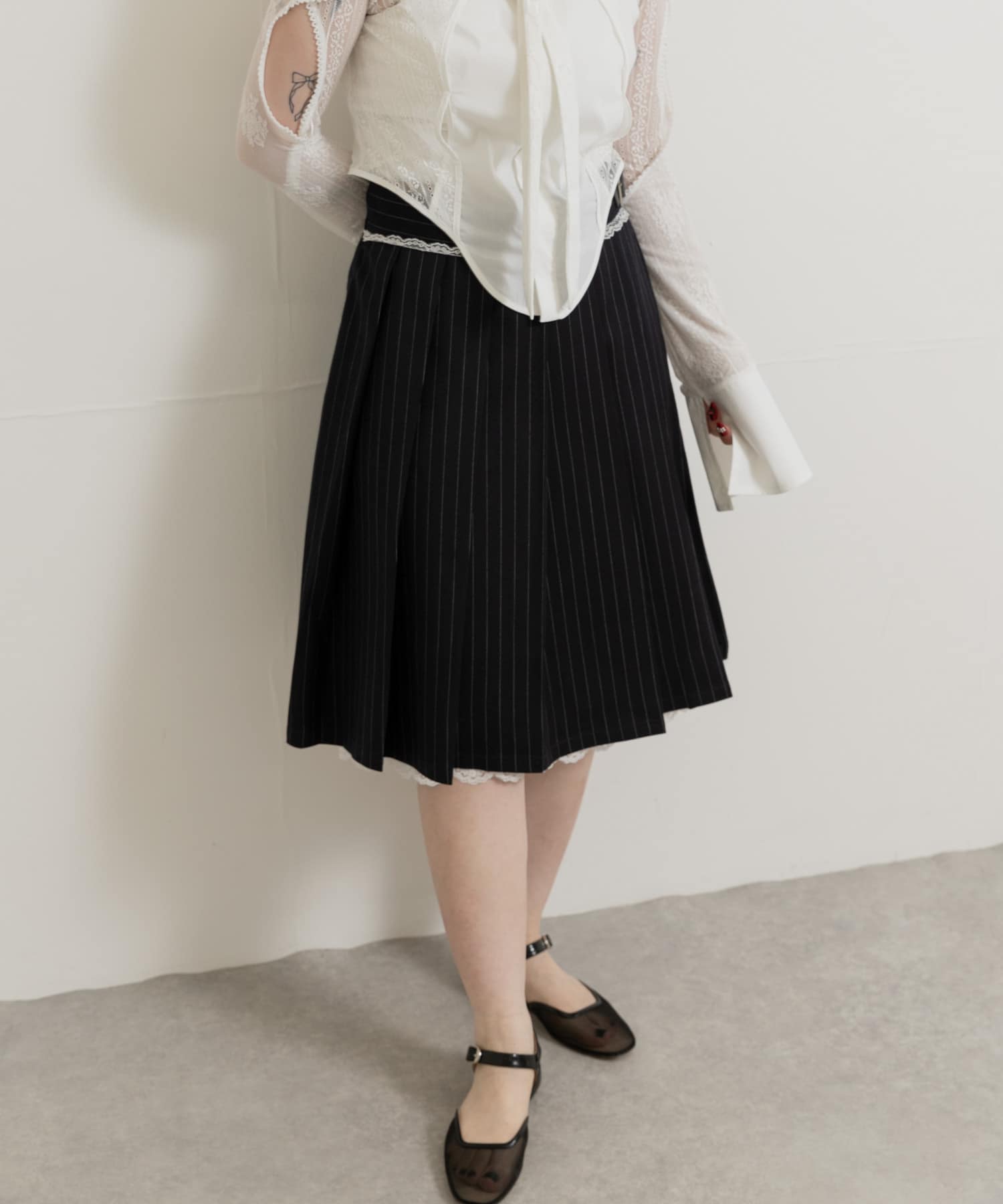 neith.tokyo Pleats Skirt Pants(S NAVY): ボトム｜URBAN RESEARCH公式