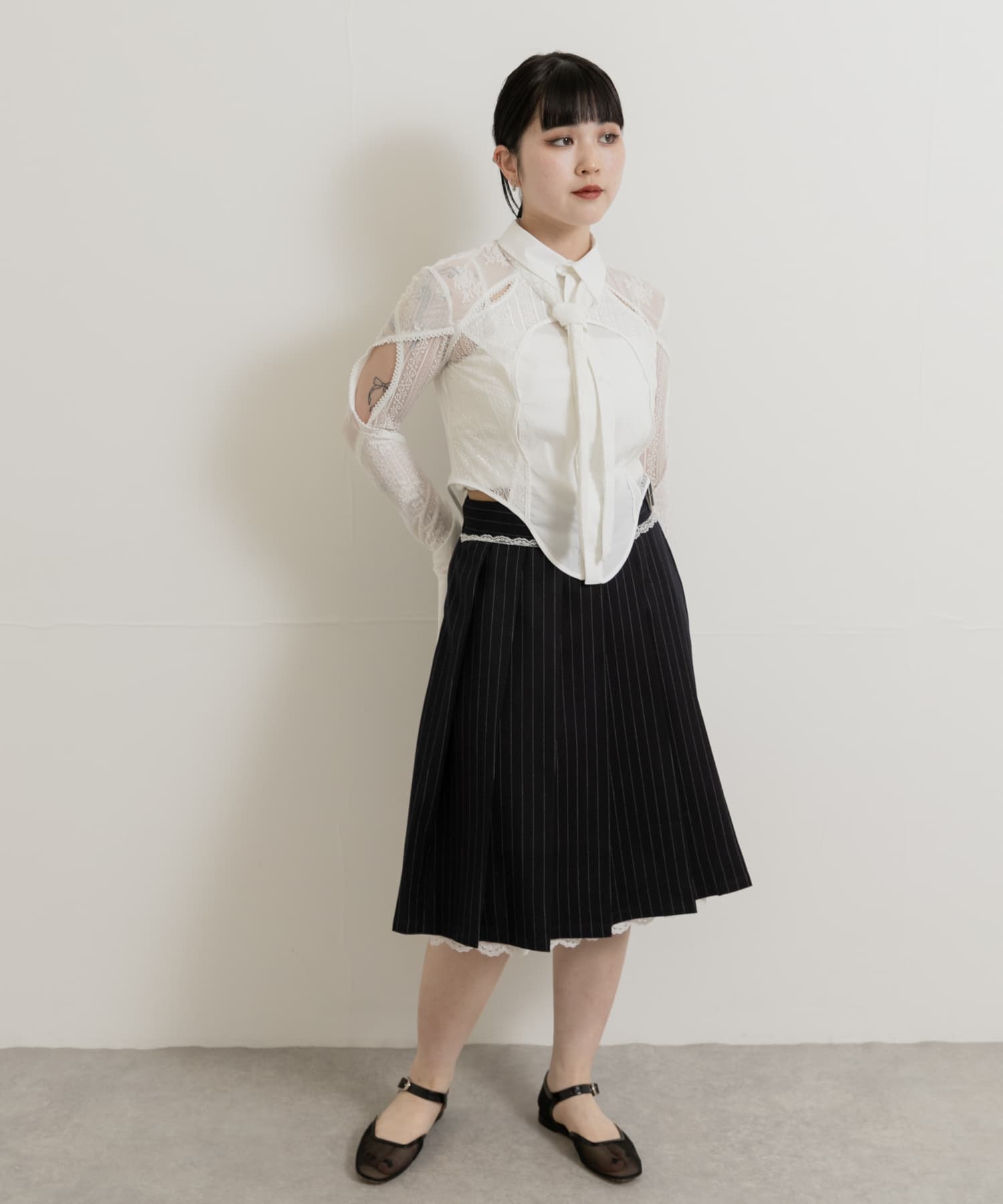 neith.tokyo Pleats Skirt Pants(S NAVY): ボトム｜URBAN RESEARCH公式