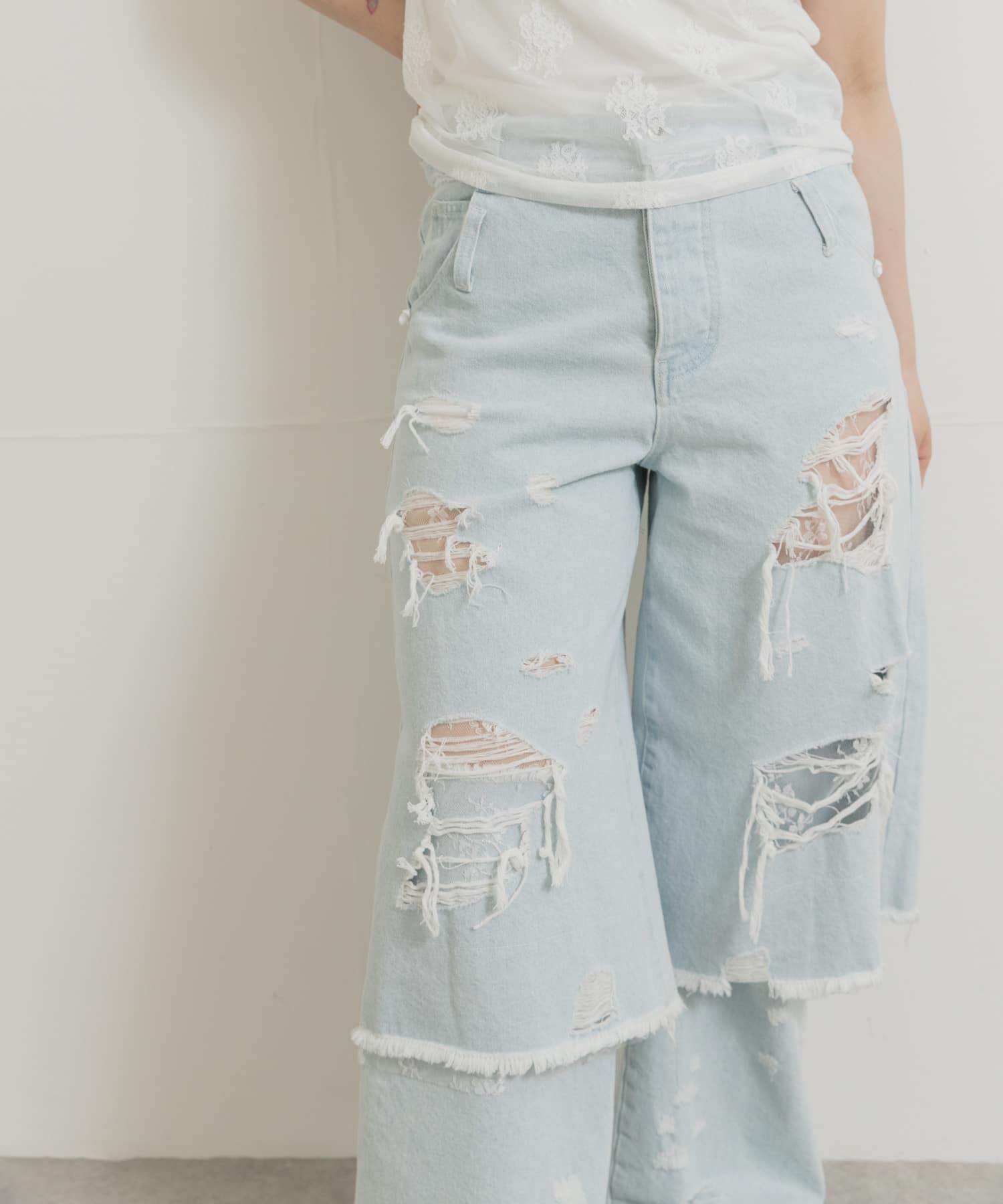 LIGHT BLUE