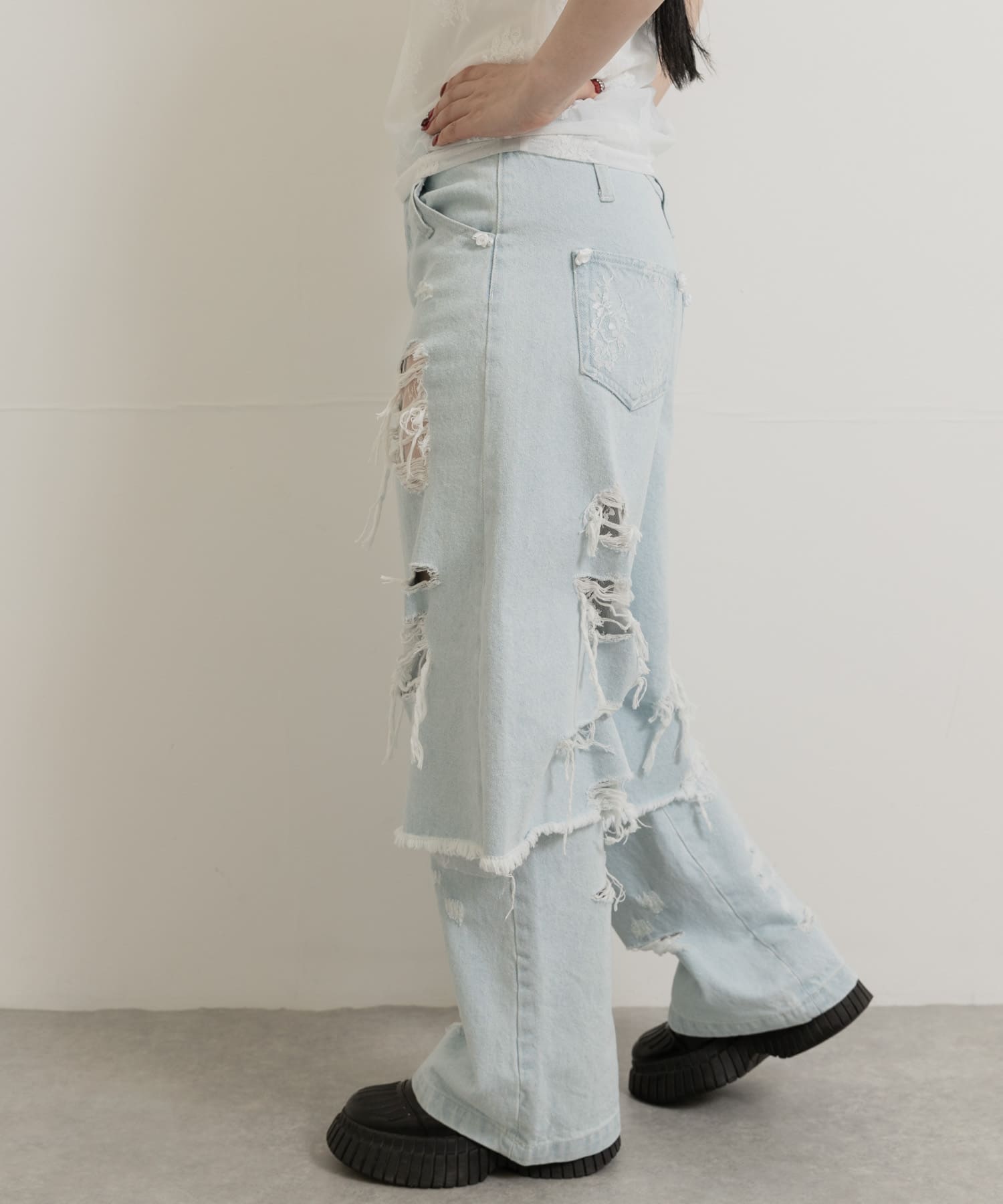 LIGHT BLUE