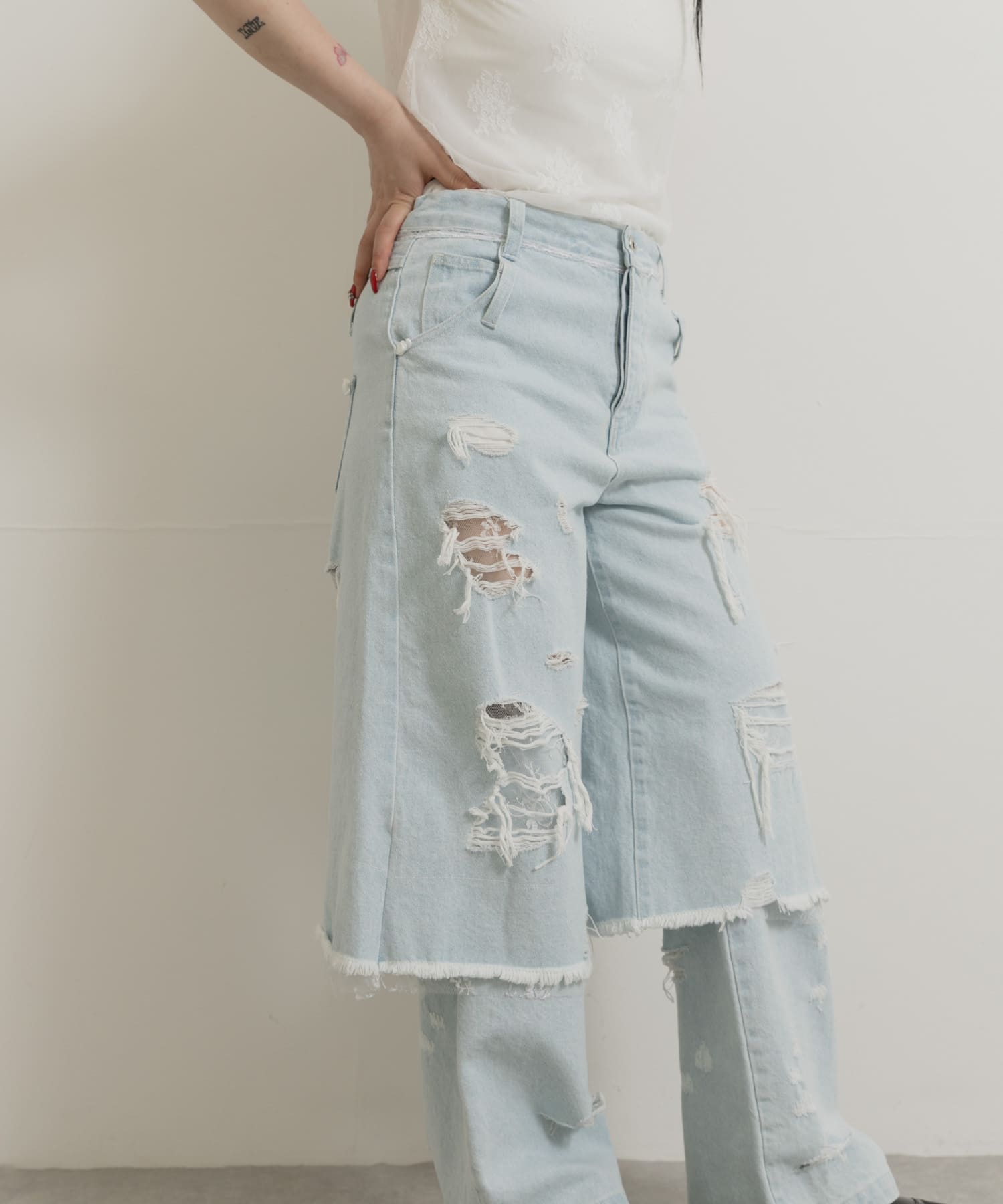 LIGHT BLUE
