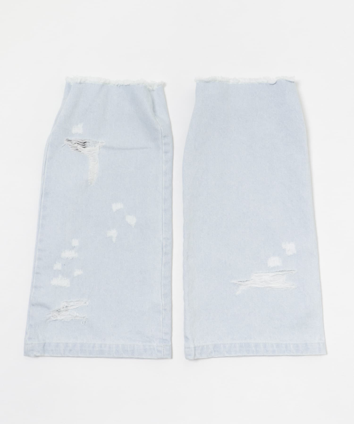 LIGHT BLUE