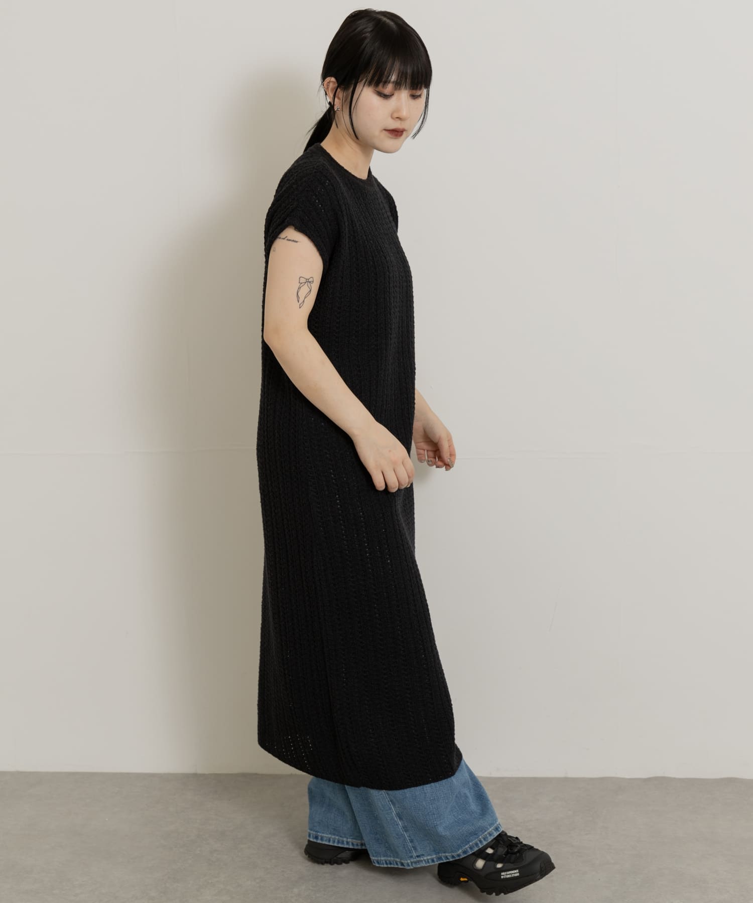 64BLACK