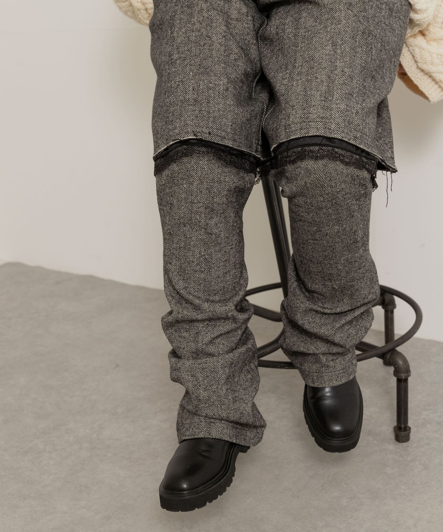 neith.tokyo Herringbone Legcover(FREE Black): ファッション雑貨