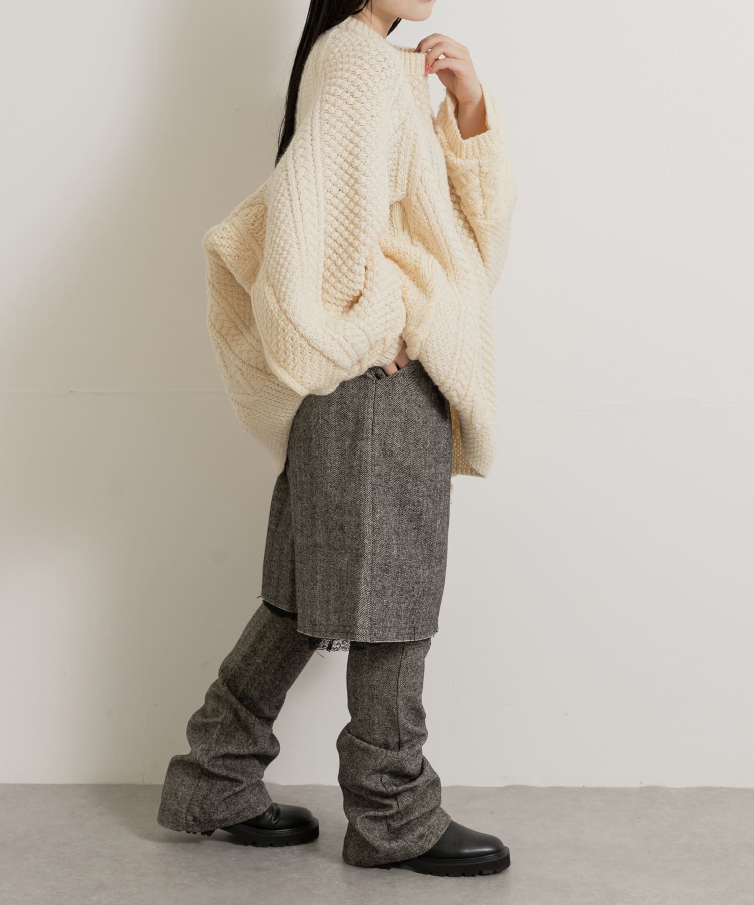 neith.tokyo Herringbone Legcover(FREE Black): ファッション雑貨