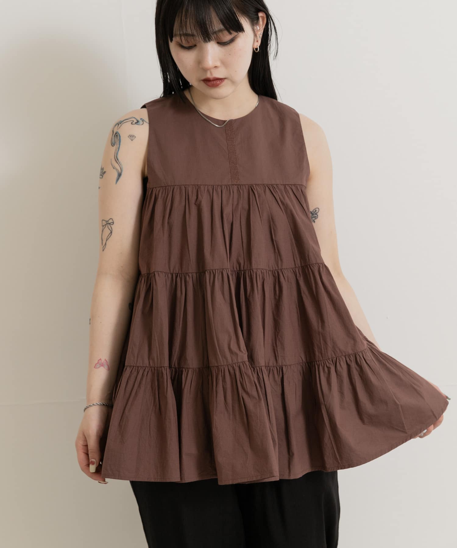 FANAKA　Poplin tiered blouse
