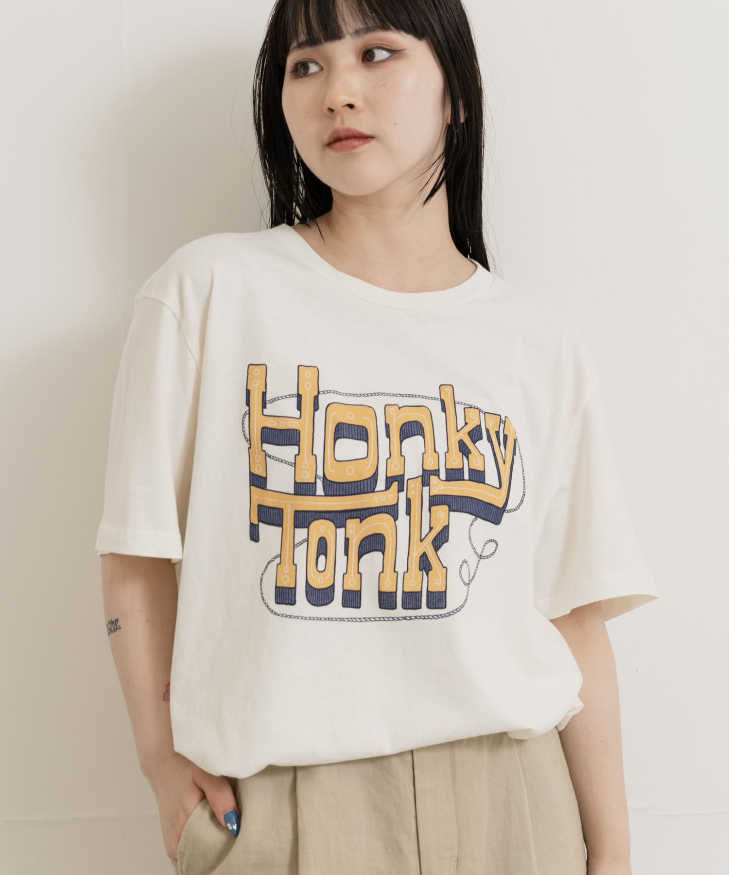 NUDIE JEANS　Roy  T-Shirt