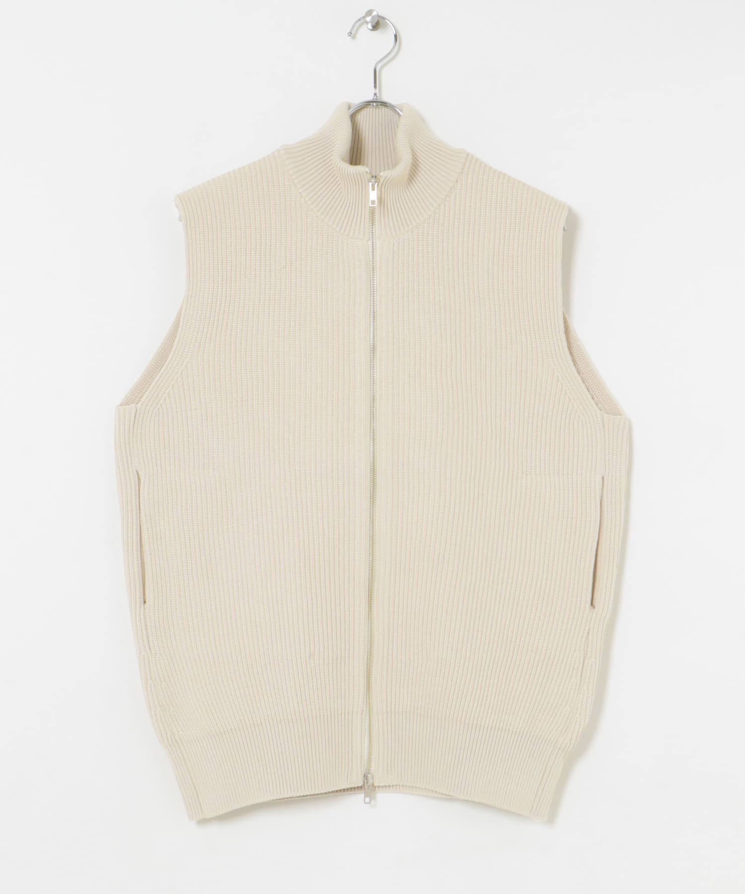 40IVORY
