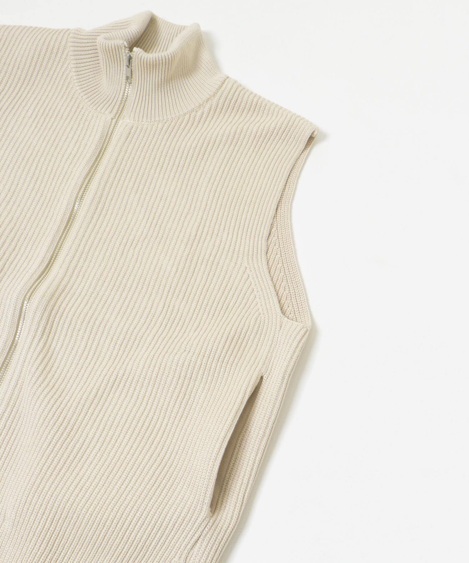 40IVORY