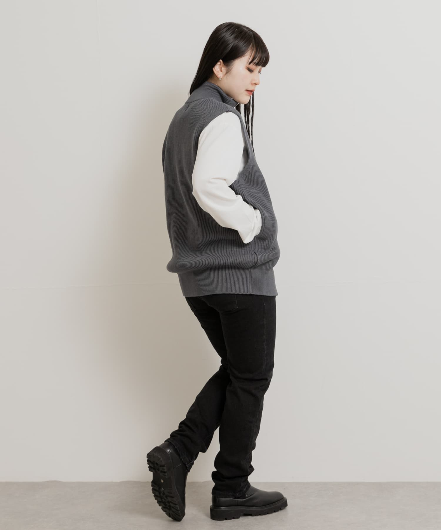 12GRAY