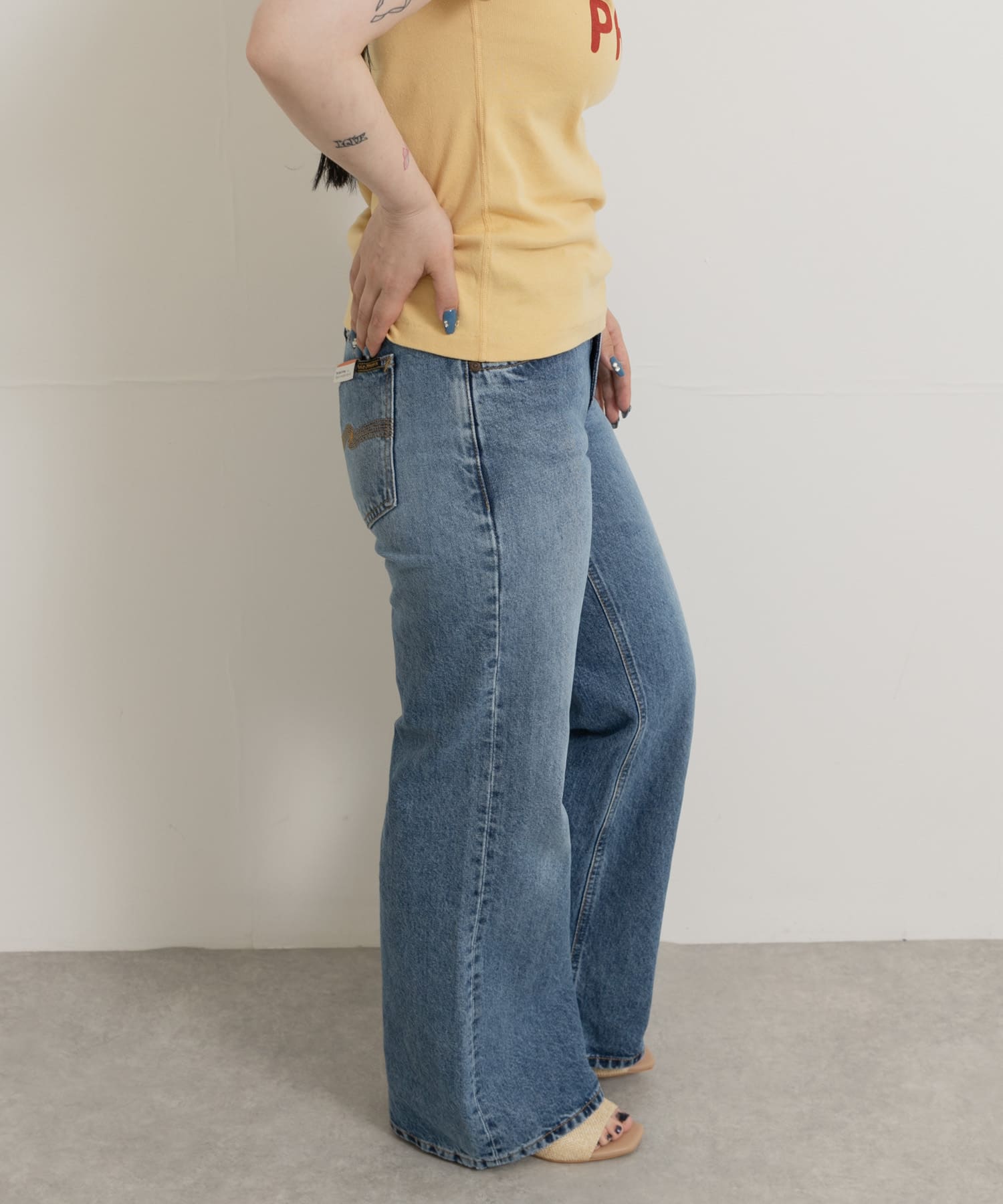 身長：156cm サイズ：27