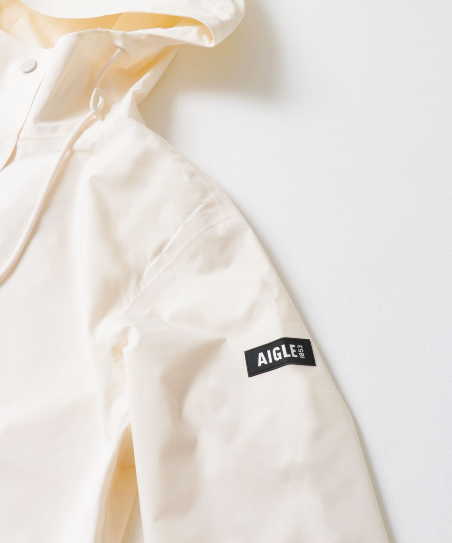 AIGLE　AIW22WOUT019 LAIT A S