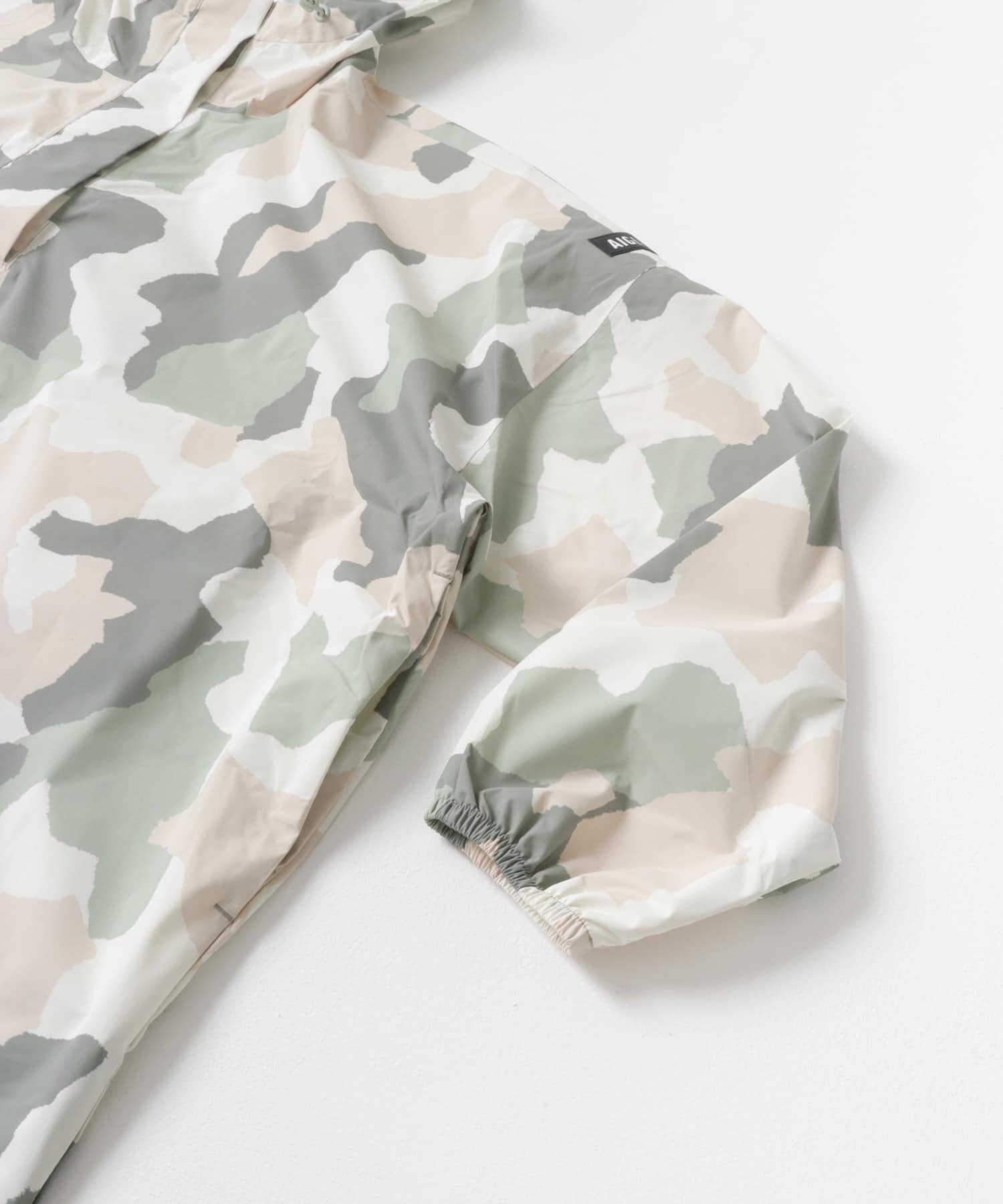 AIGLE　Packable printed poncho AMANDE one
