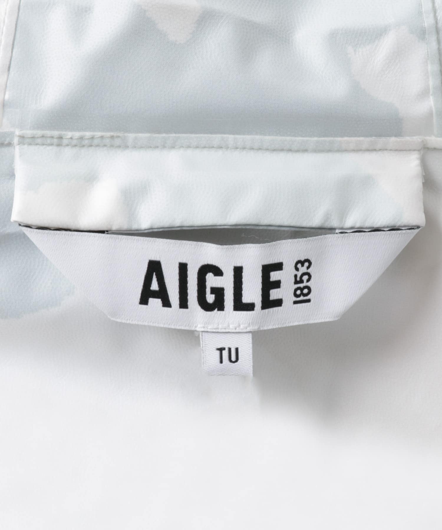 AIGLE　Packable printed poncho AMANDE one