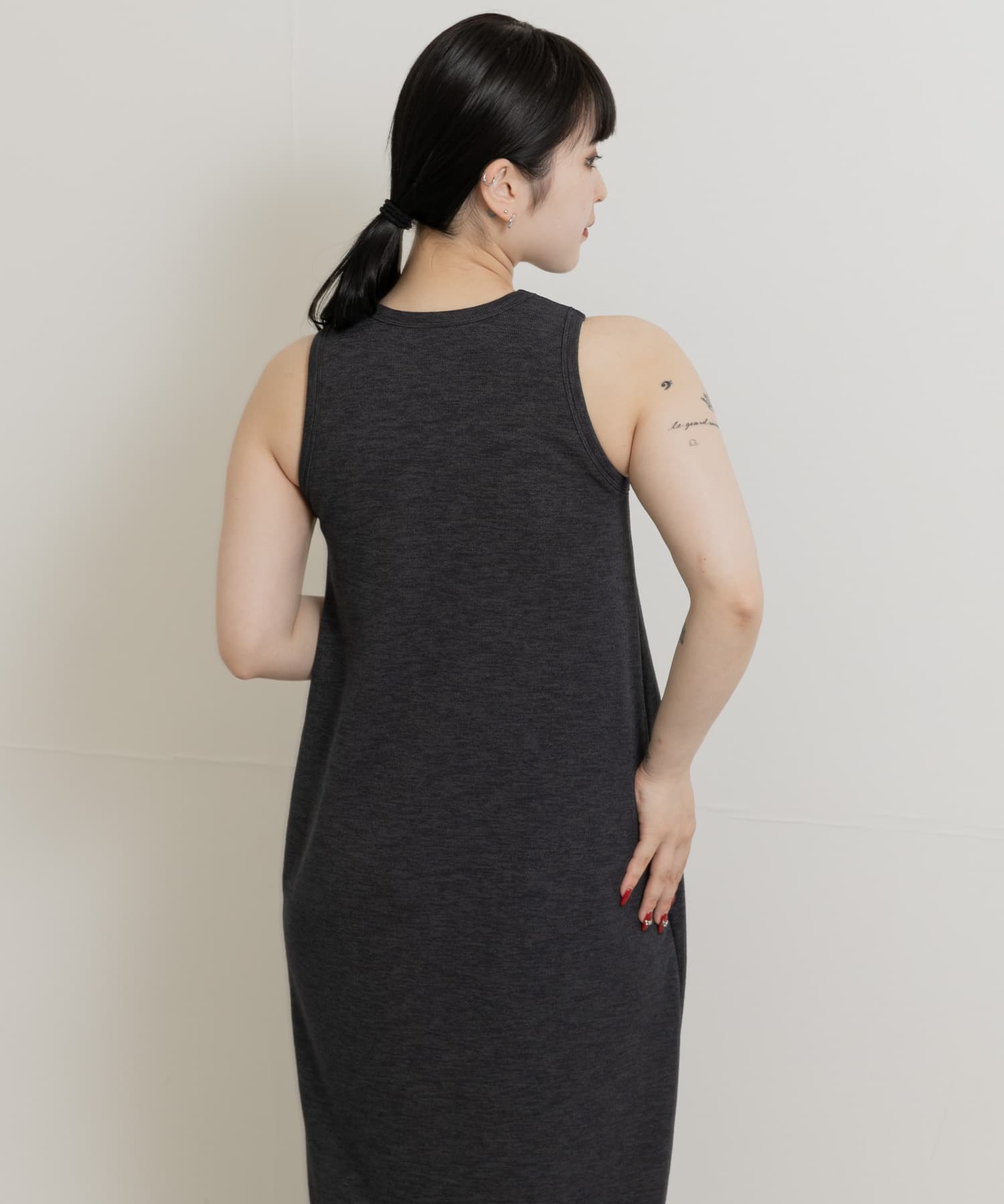 身長：156cm サイズ：one