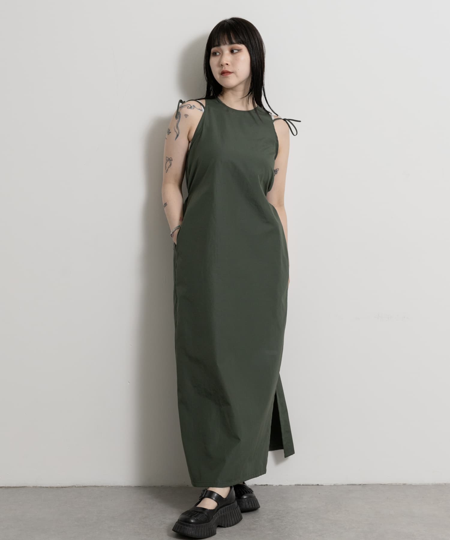 KHAKI
