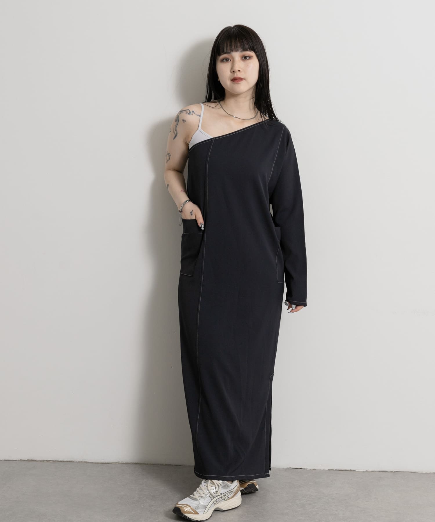 Oneshoulder Dress