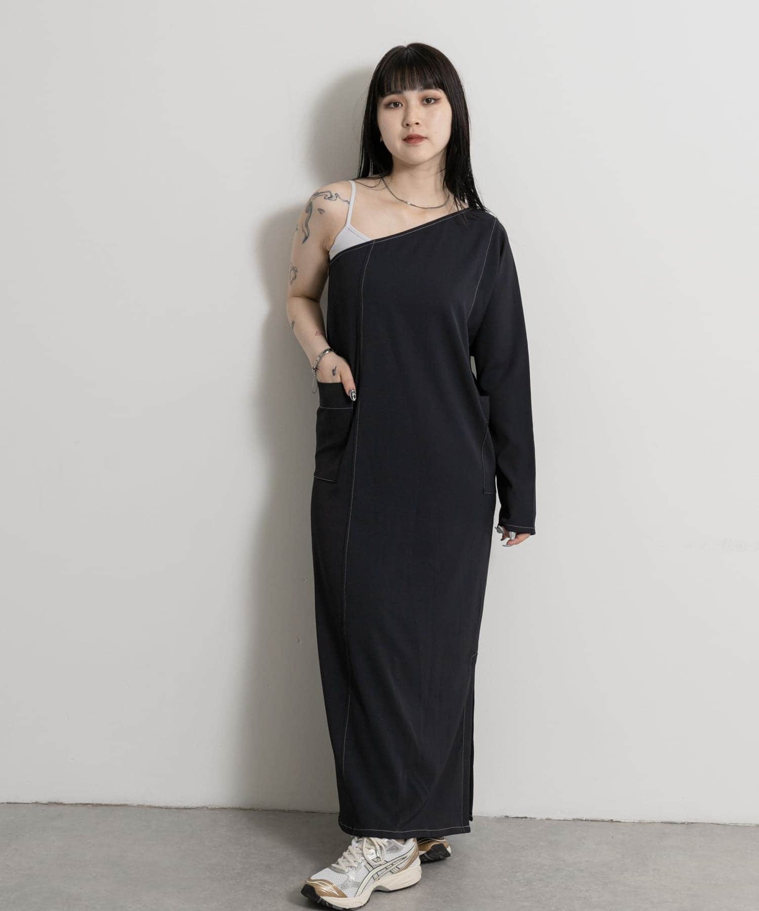 Oneshoulder Dress