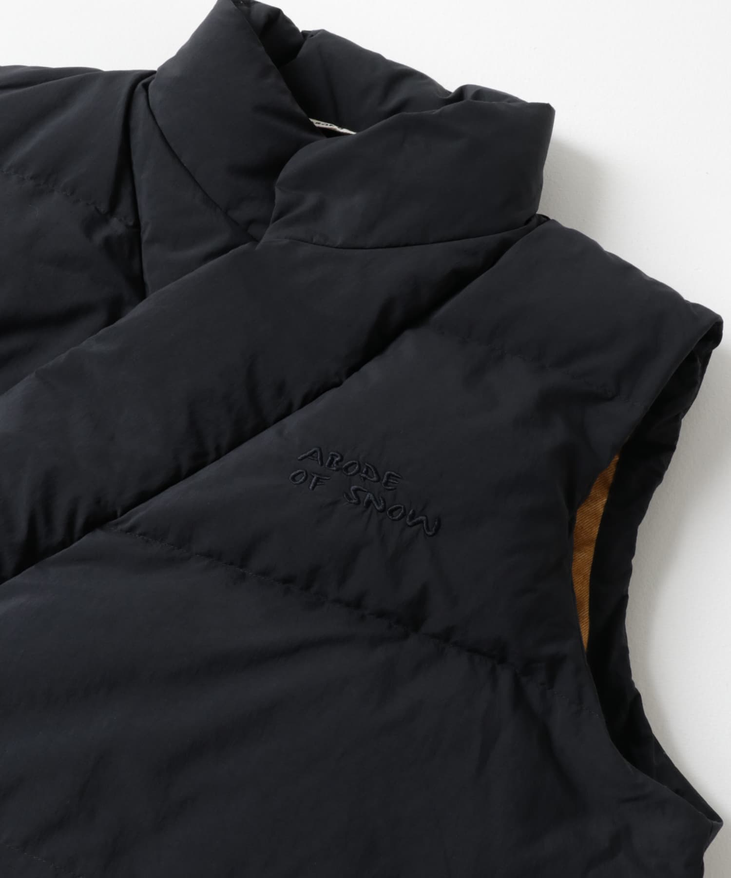 Abode of Snow　MILAVEST-BK BLACK 1