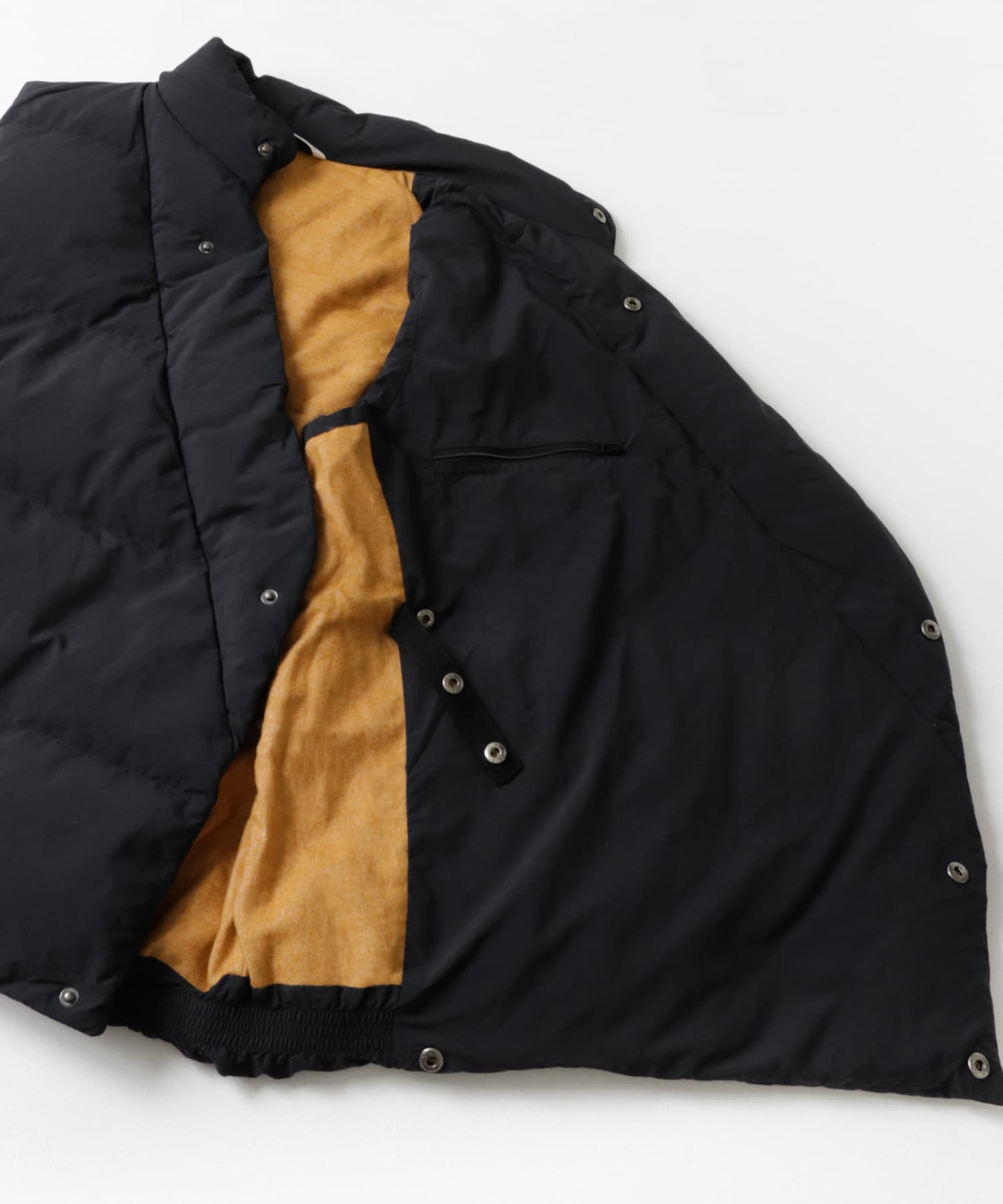 Abode of Snow　MILAVEST-BK BLACK 1