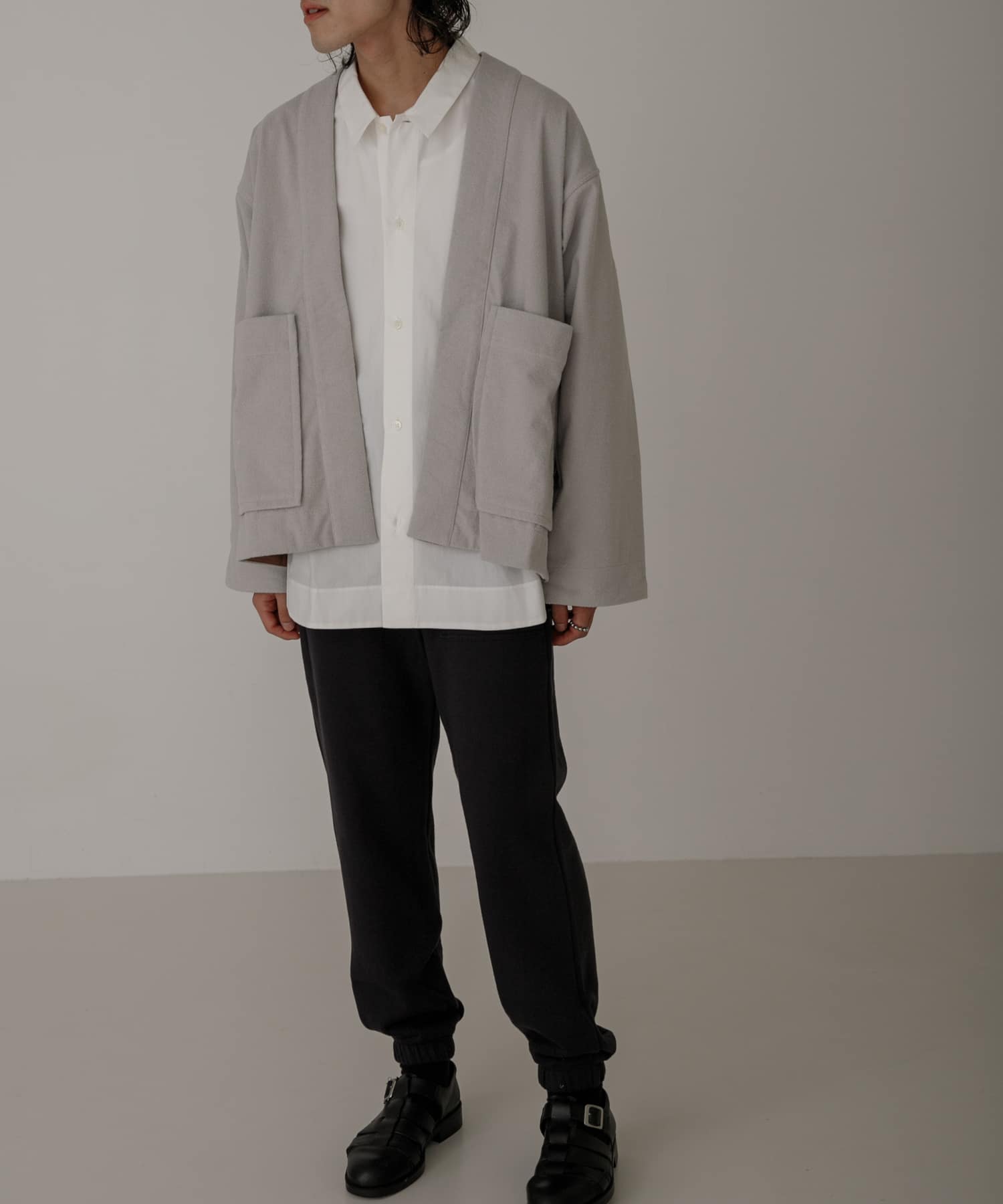 GRAY
