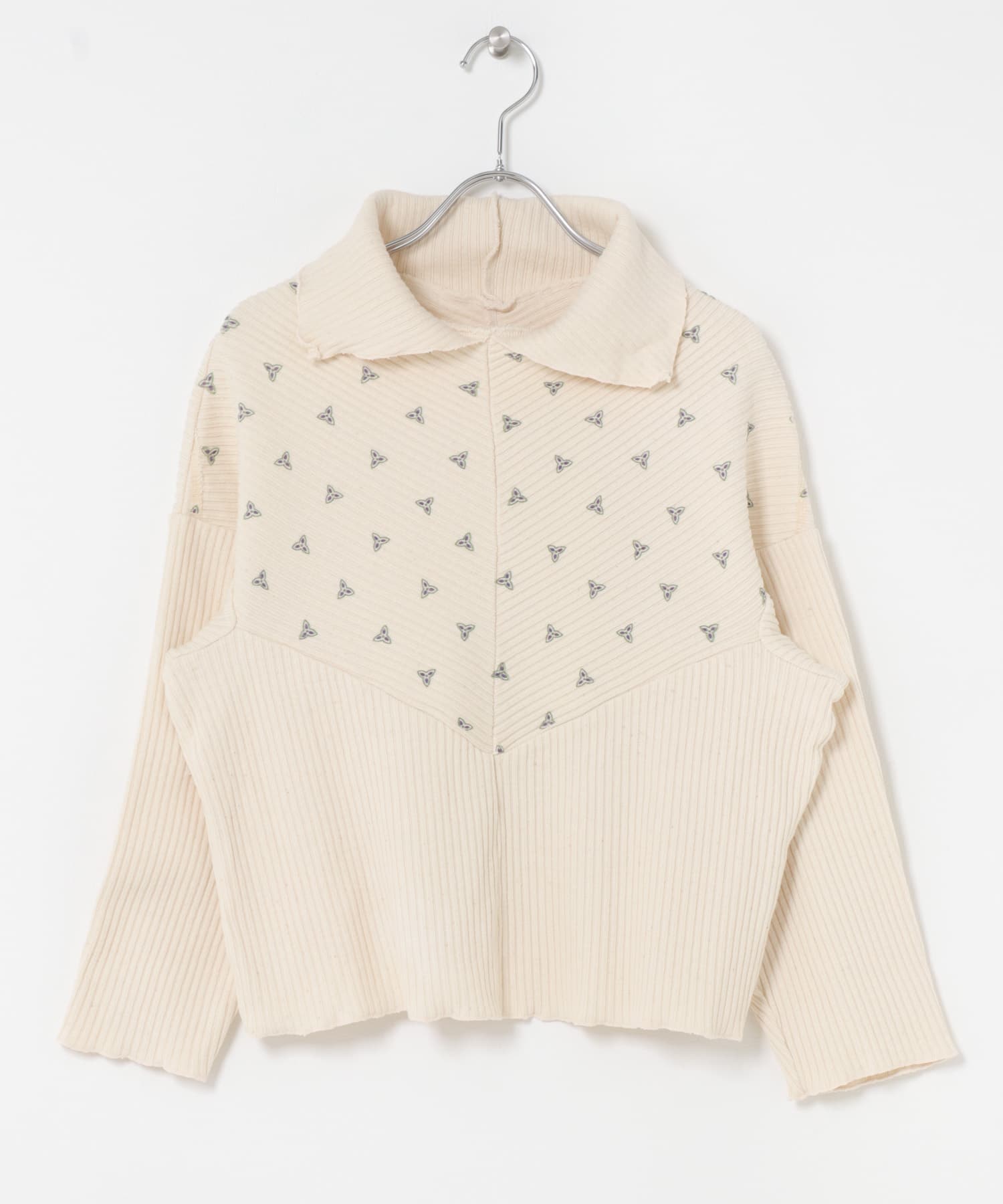 77circa　v shape cutback rib top