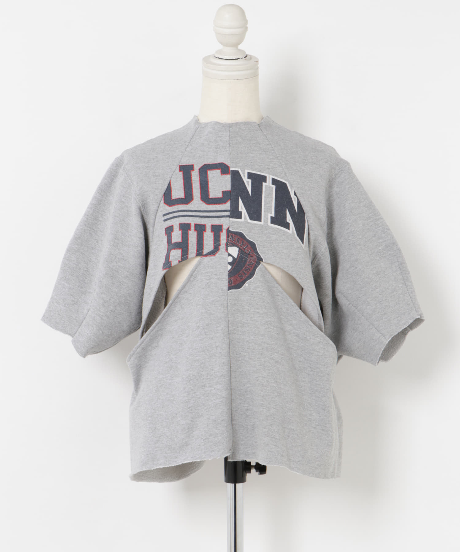 77circa　v-shape cutback sweat top