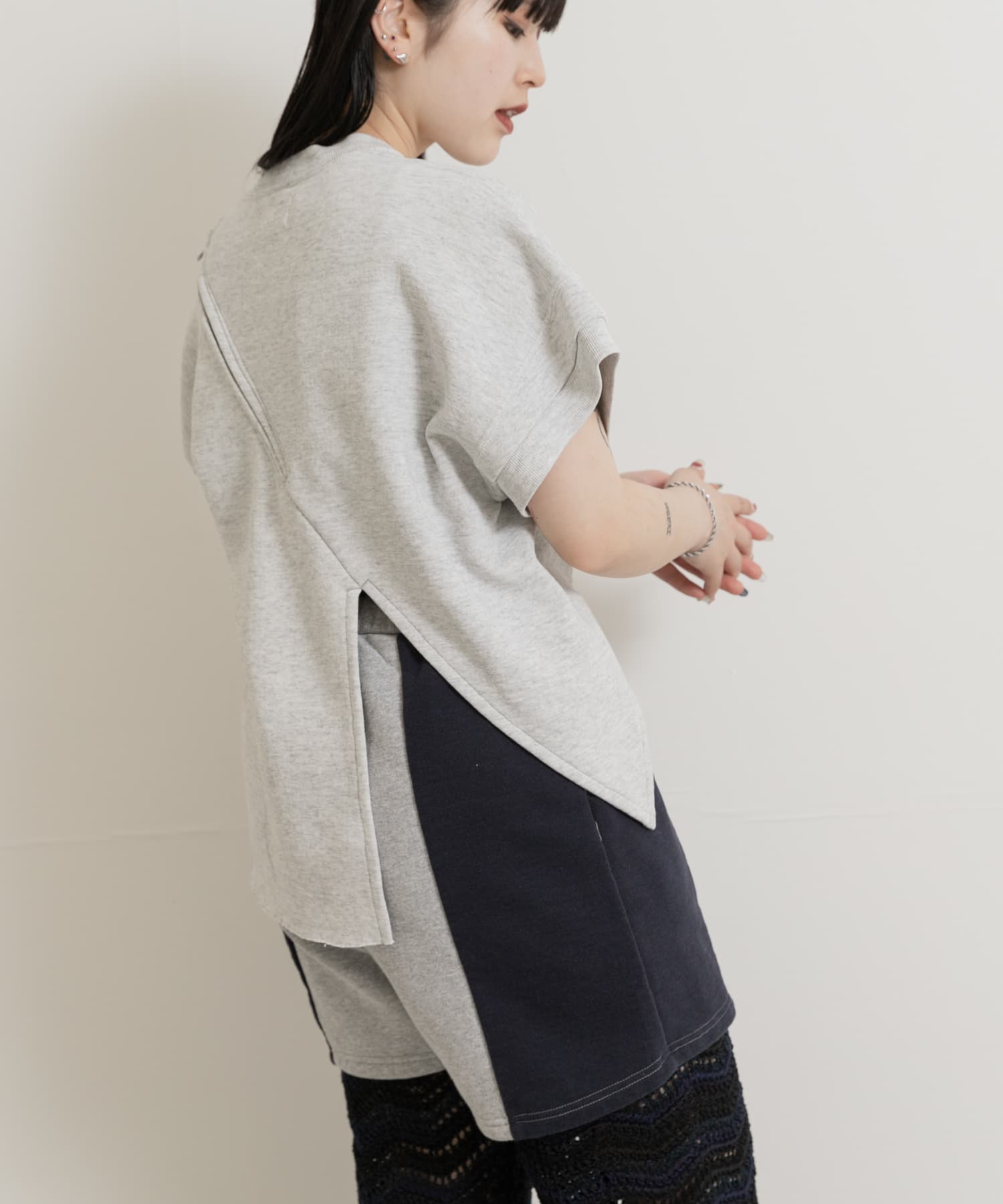 身長：156cm サイズ：one
