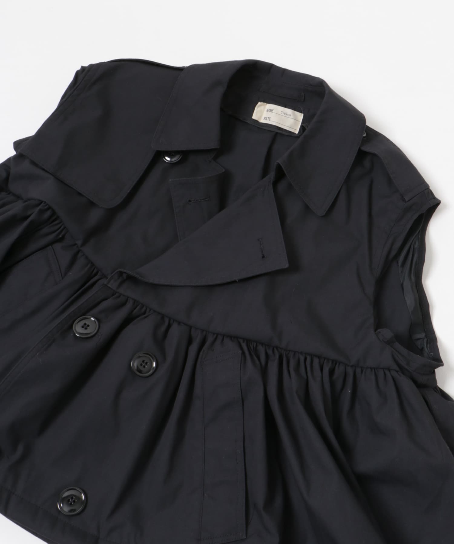 77circa　make gather hem short trench vest black one