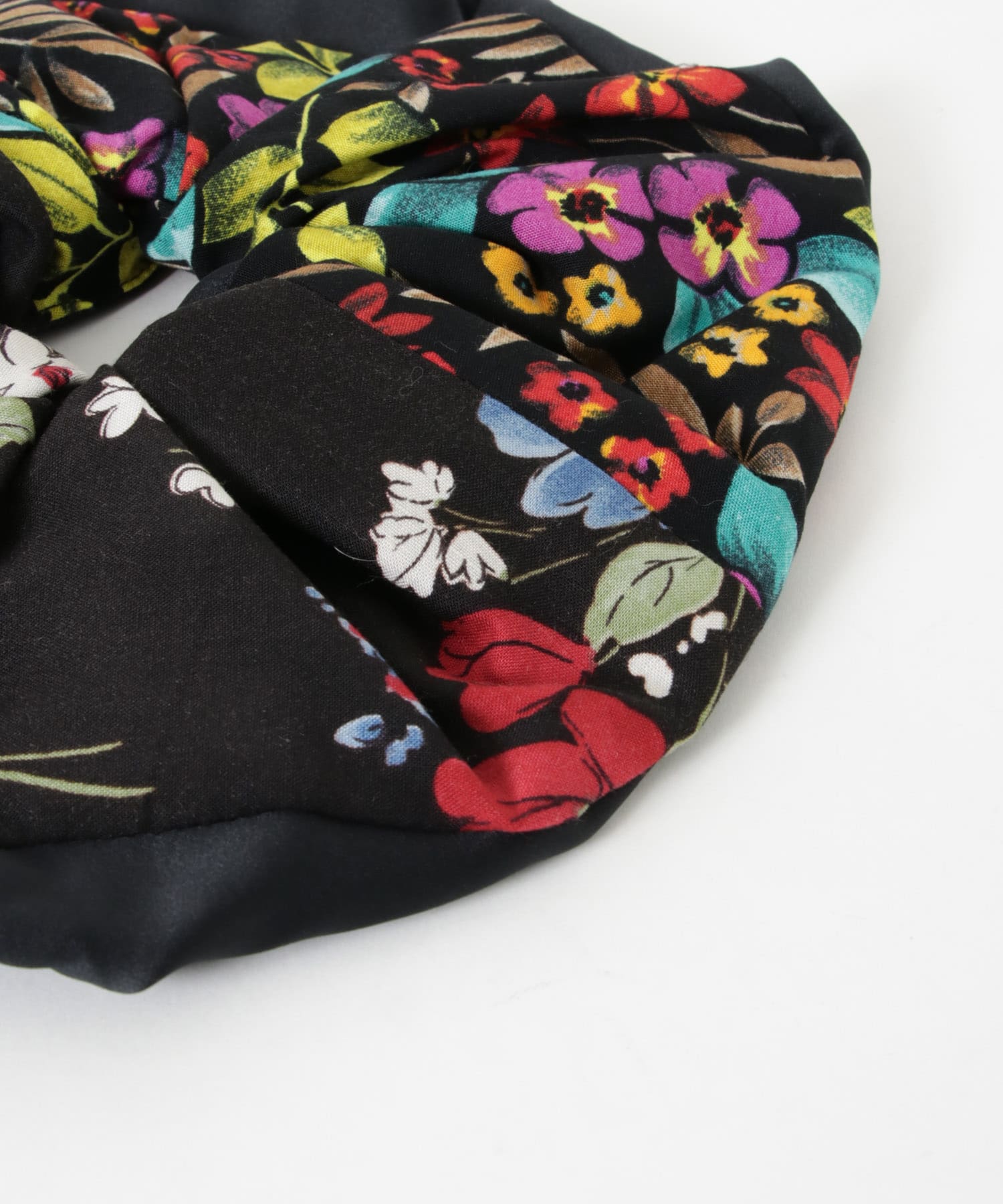 77circa　make flower big scrunchie assort3 one