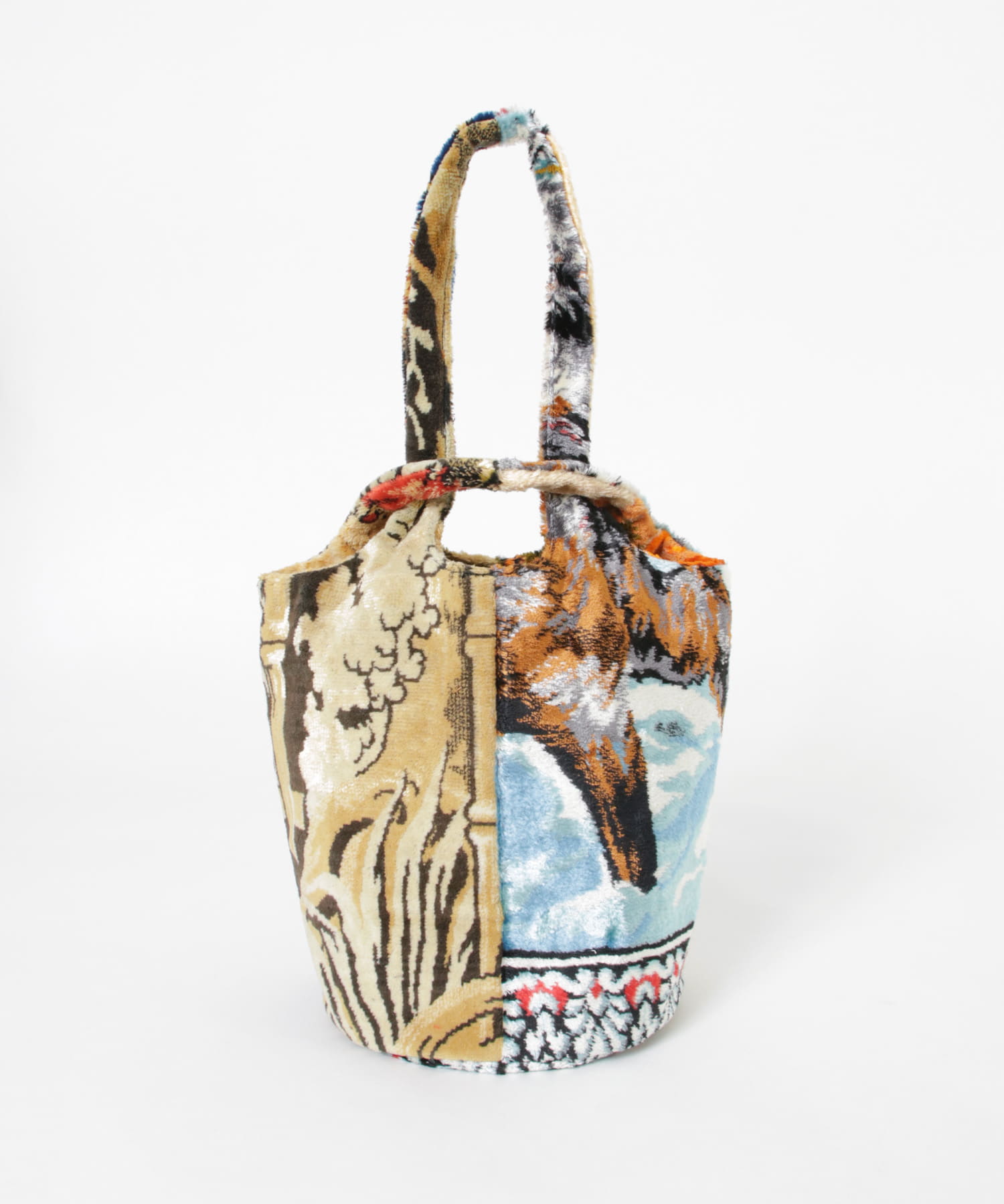 77circa　one handle bucket bag tap3 one