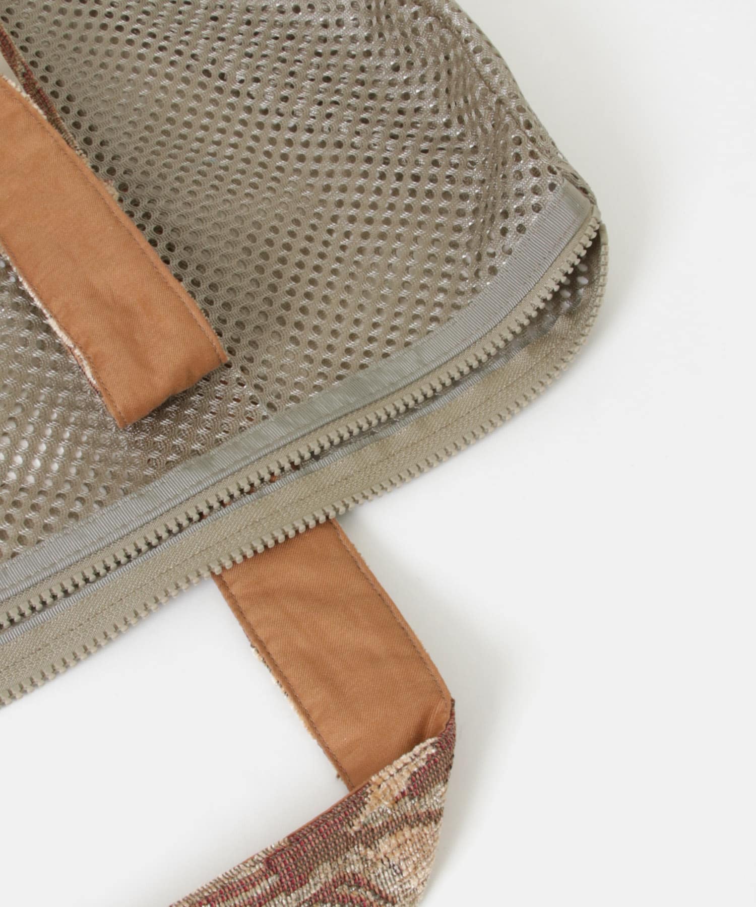 beige1