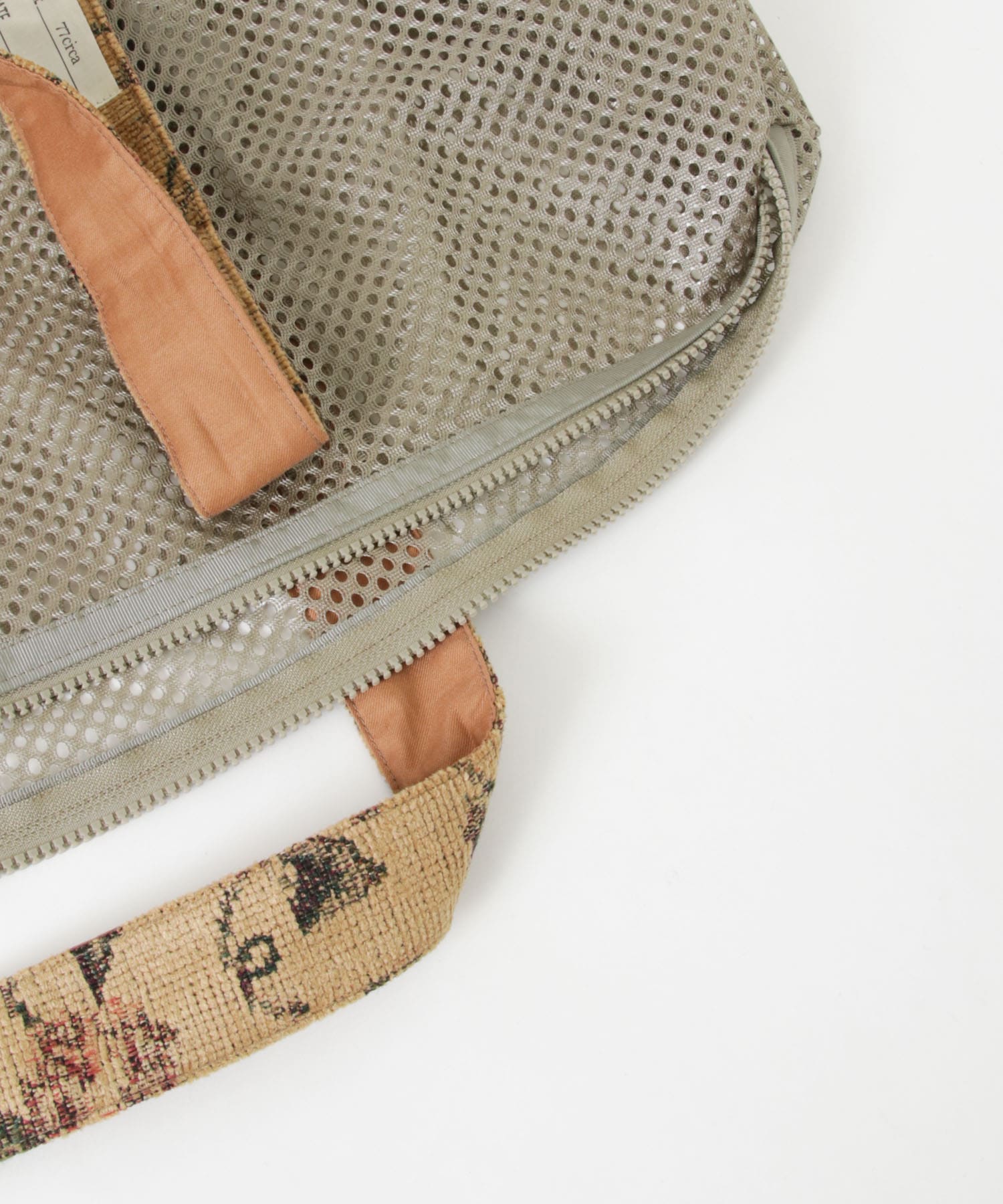 beige1