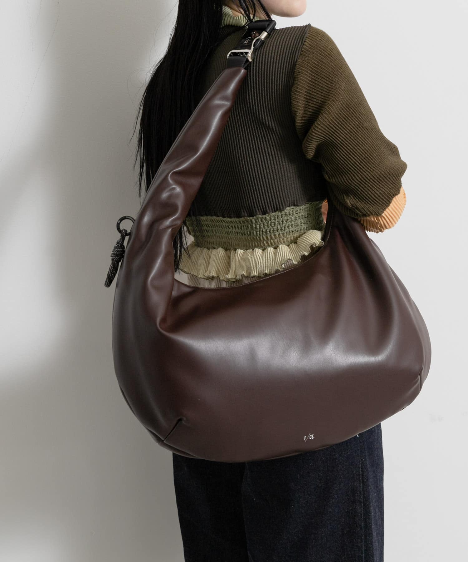 F/CE.　TECH LEATHER BIG SHOULDER TOTE Brown FREE