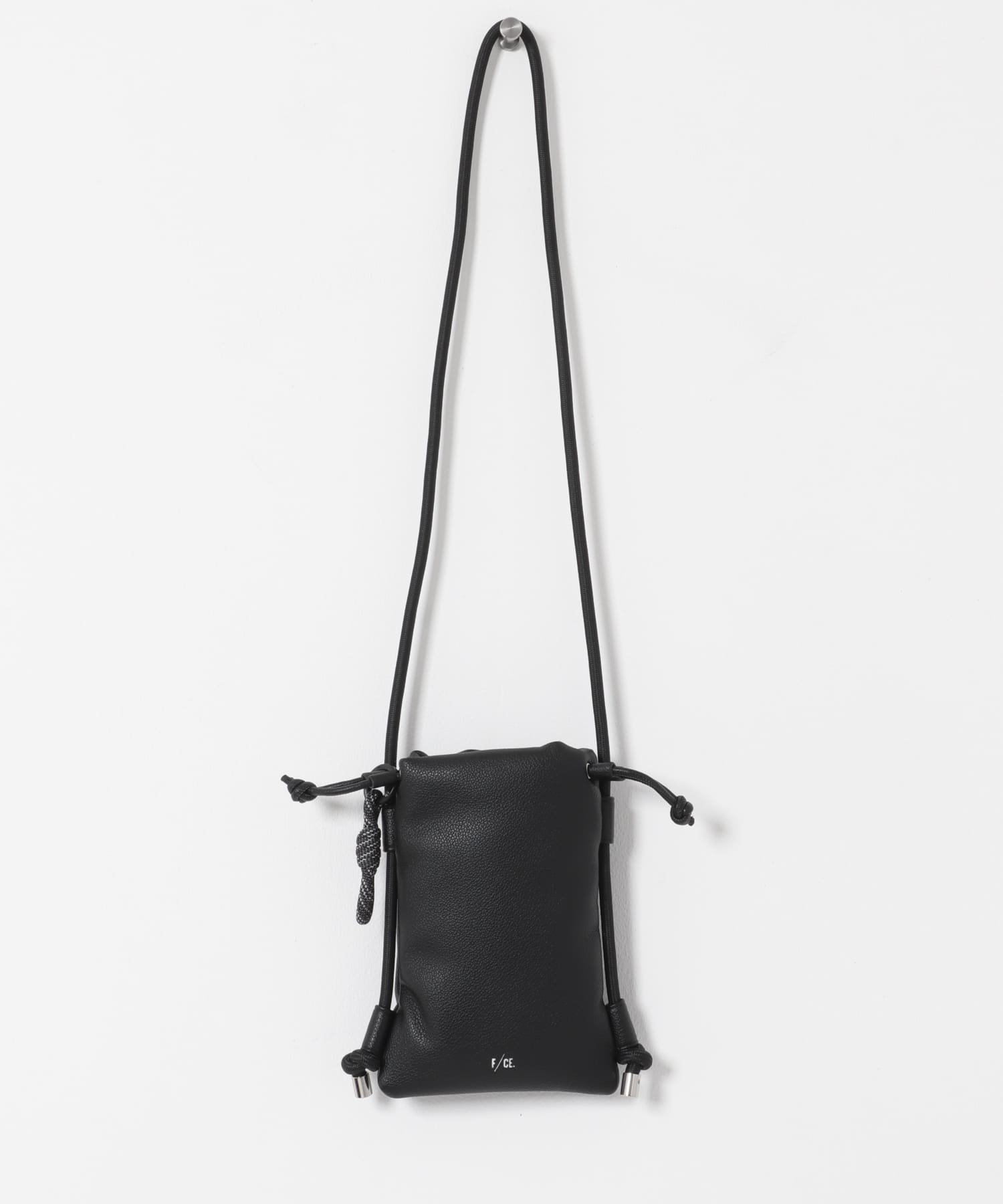 F/CE.　TECH LEATHER MAP POCHETTE Black FREE