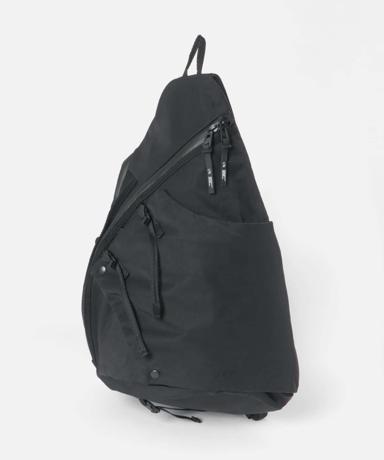 F/CE. TEXTURED TWILL 3POINTS SLINGER BAG(FREE Black): バッグ
