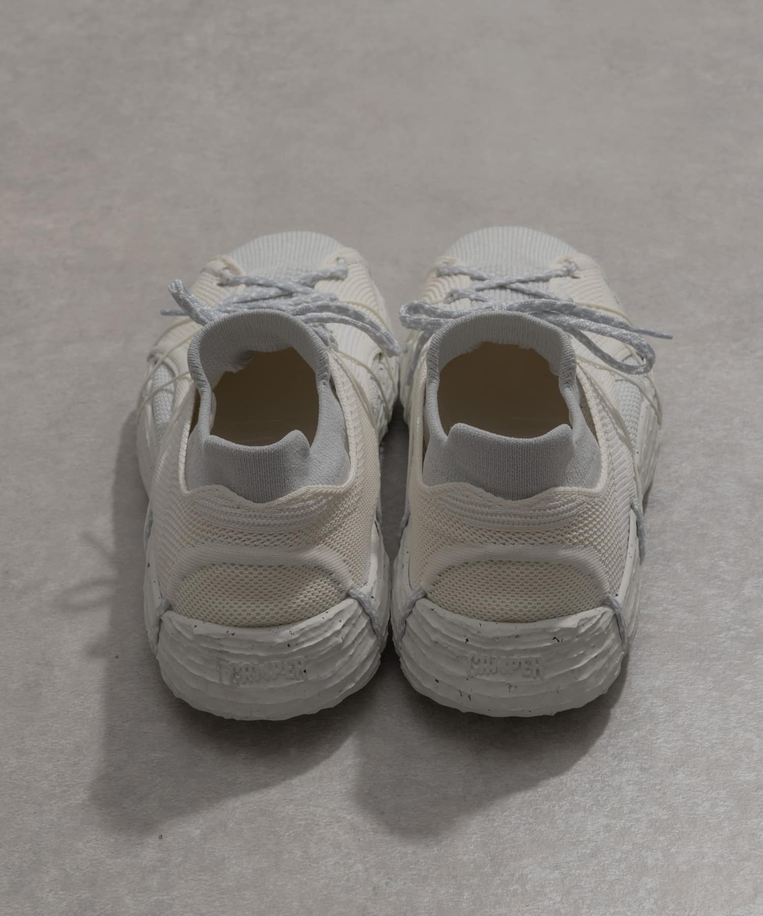 003WHITE
