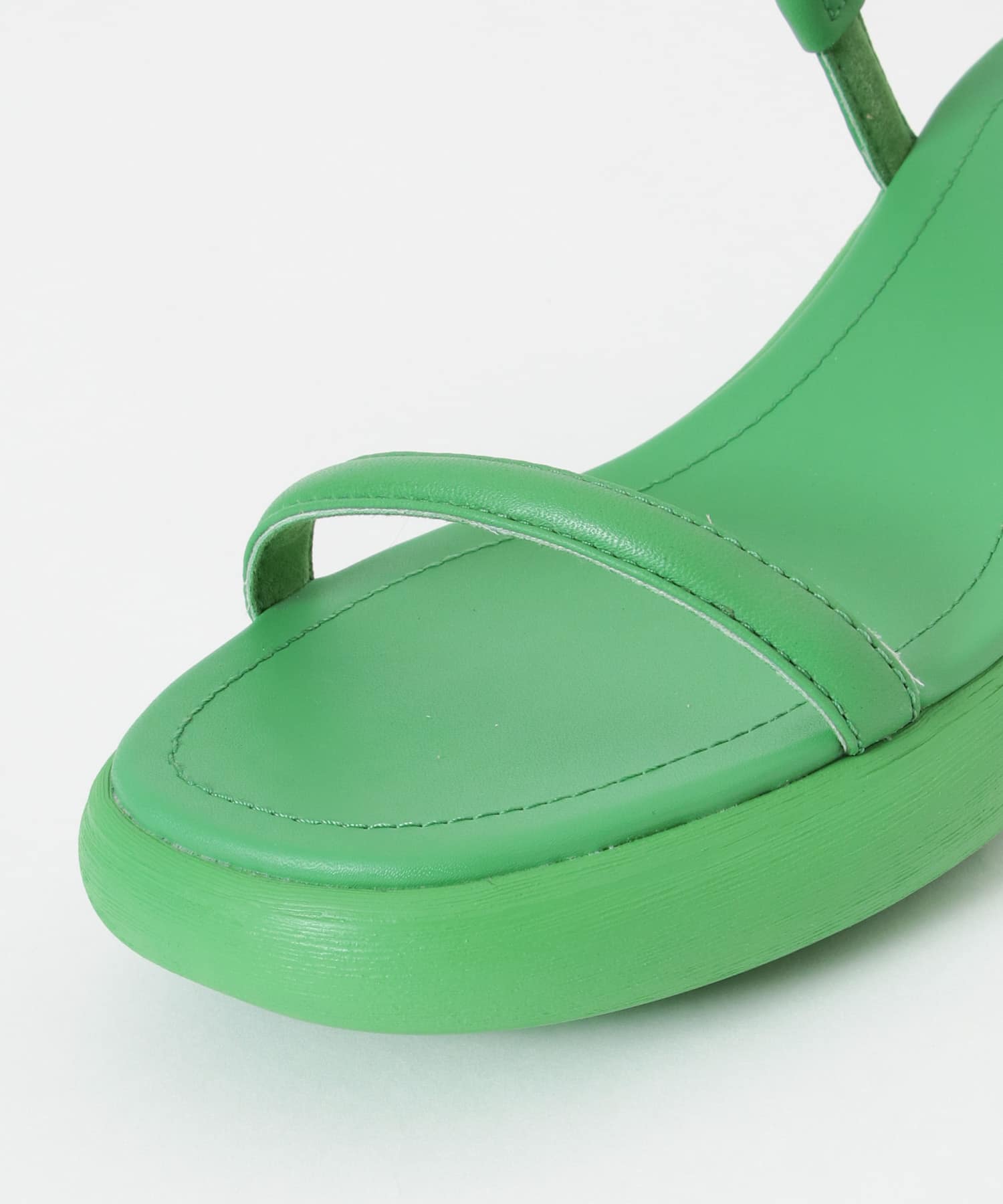 003GREEN