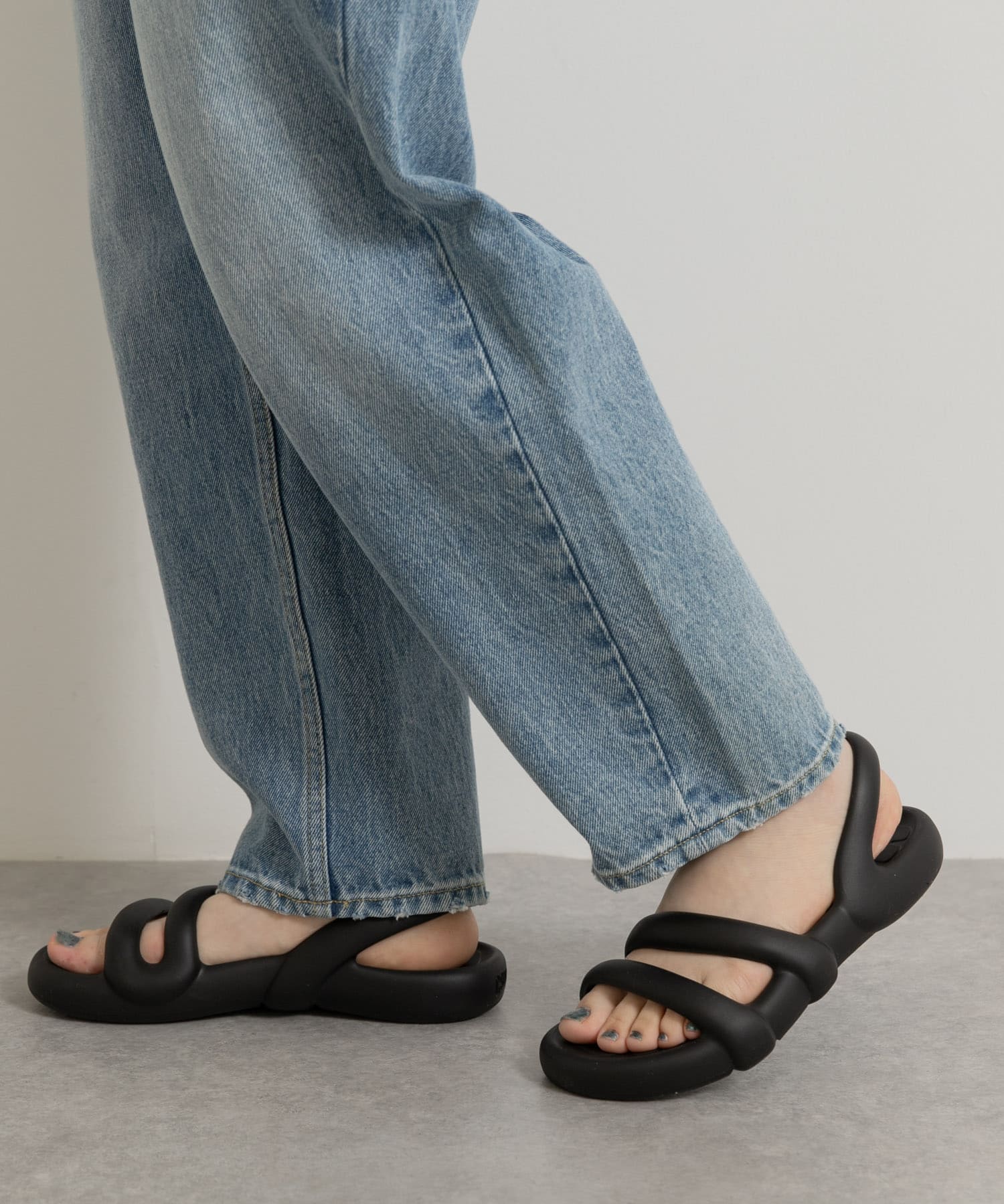 001BLACK