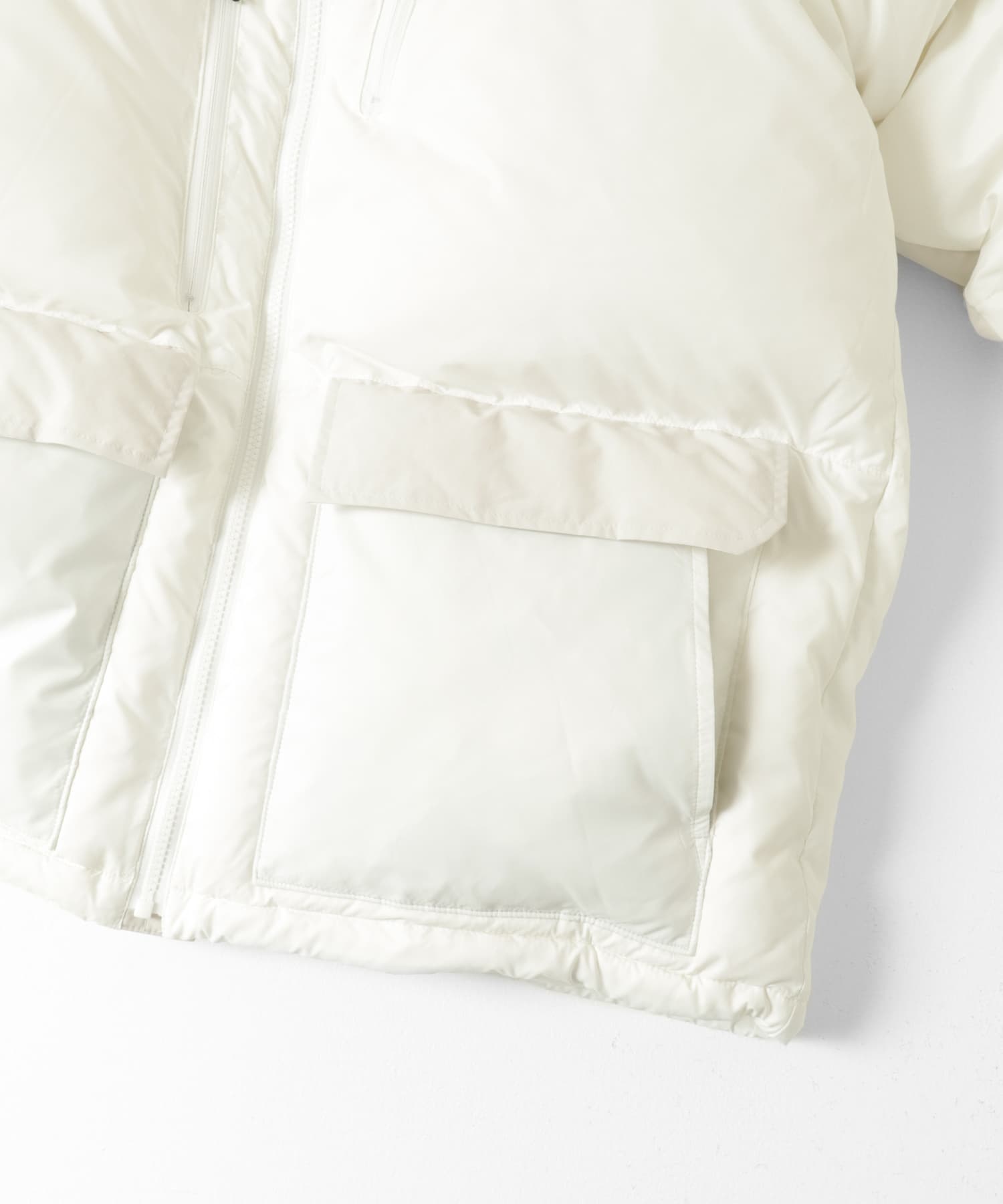 KWD　BOX DOWN JACKET White 1
