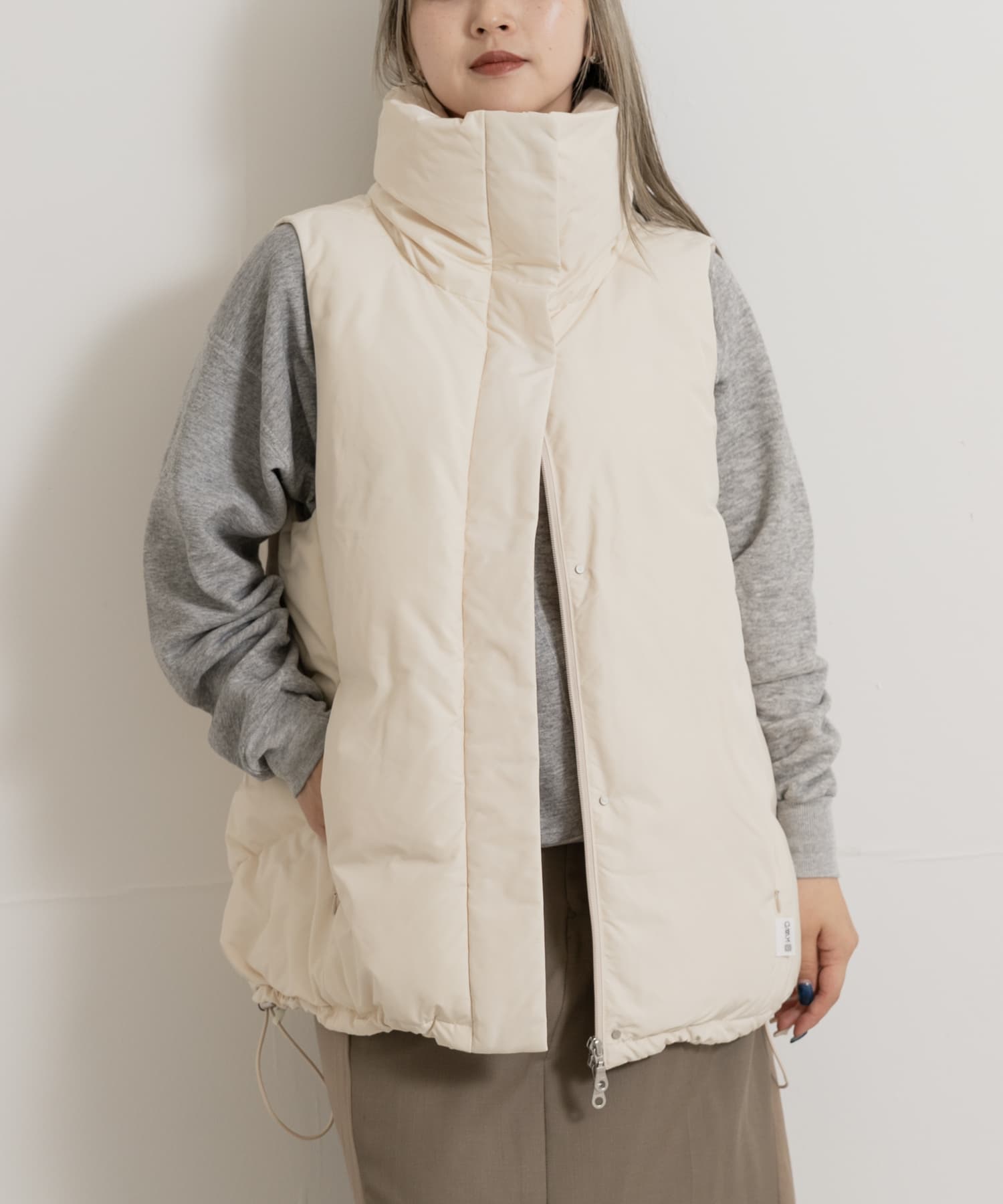 KWD　STAND COLLAR DOWN VEST