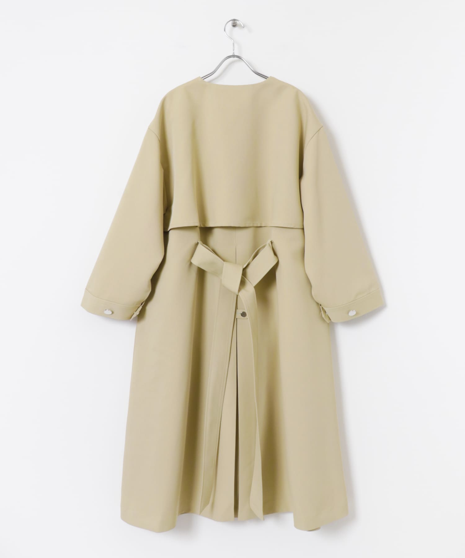 L.BEIGE