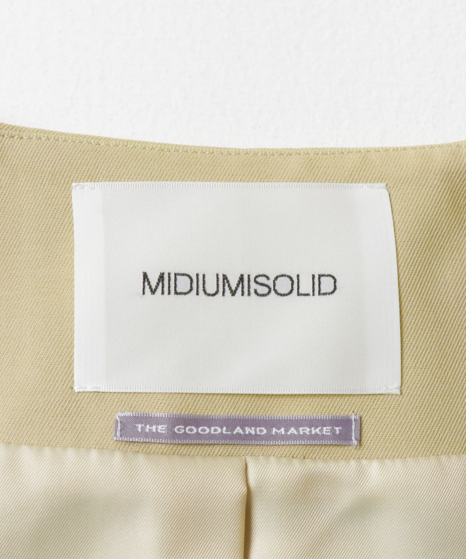 L.BEIGE