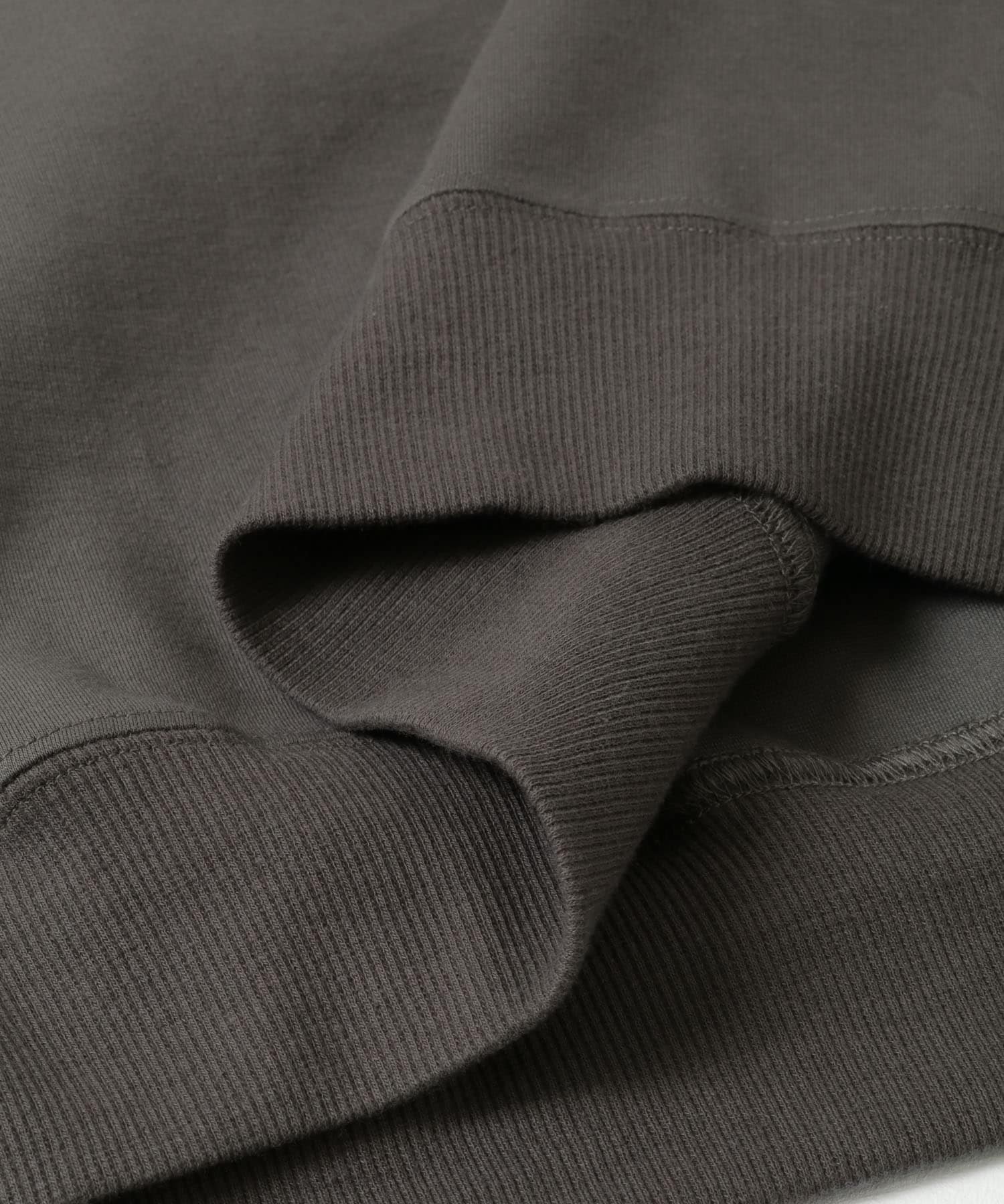 『別注』MIDIUMISOLID×TGM　Organic cotton pullover CHARCOAL FREE