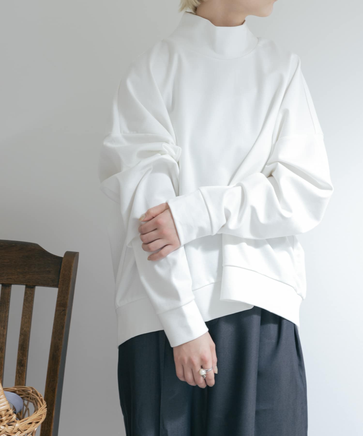 Off White